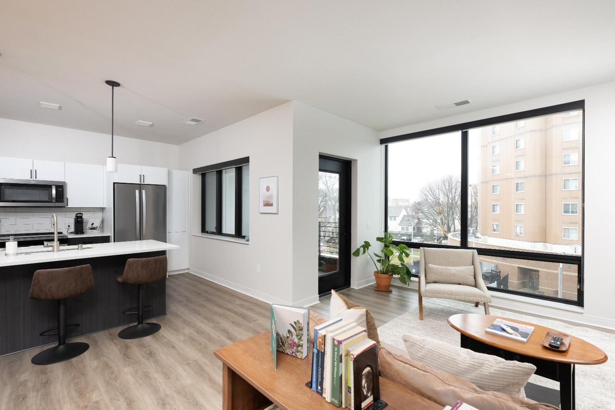 Flexhome Brady District 1br E4 *