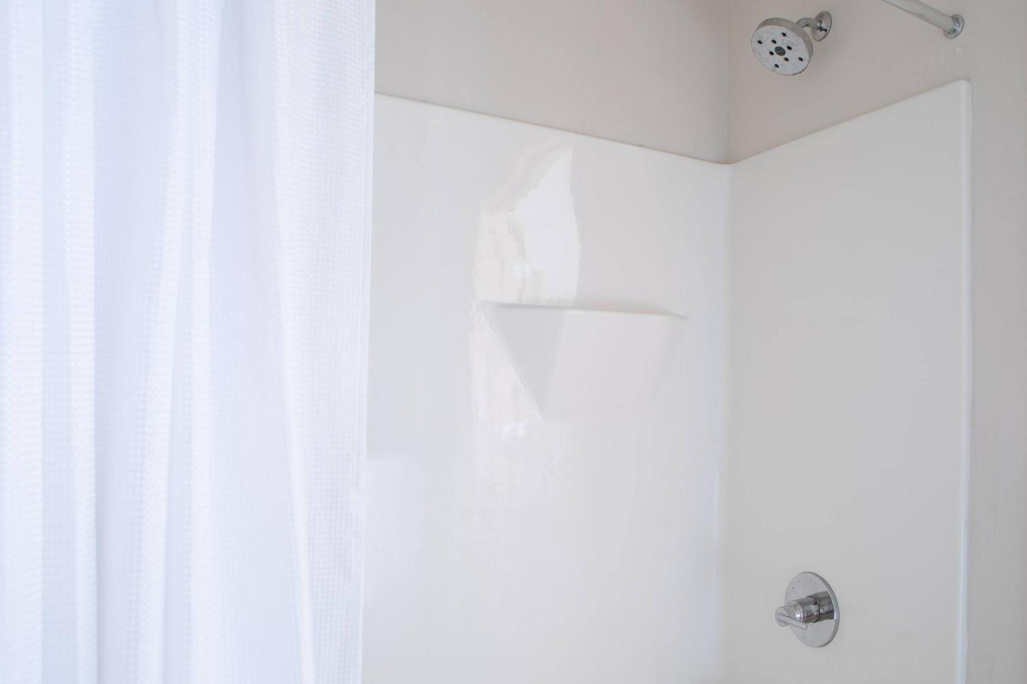 Apartment Flexhome East Side 1br R1 - Near Brady St And Fiserv With Balcony *