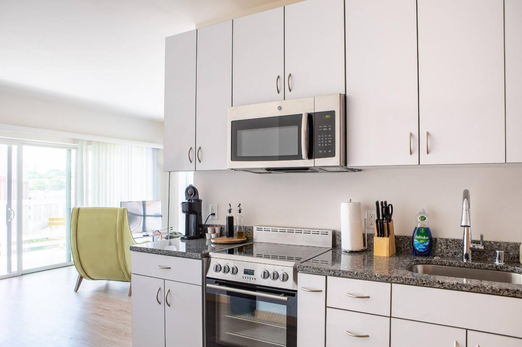 Flexhome East Side 1br R1 - Near Brady St And Fiserv With Balcony Milwaukee