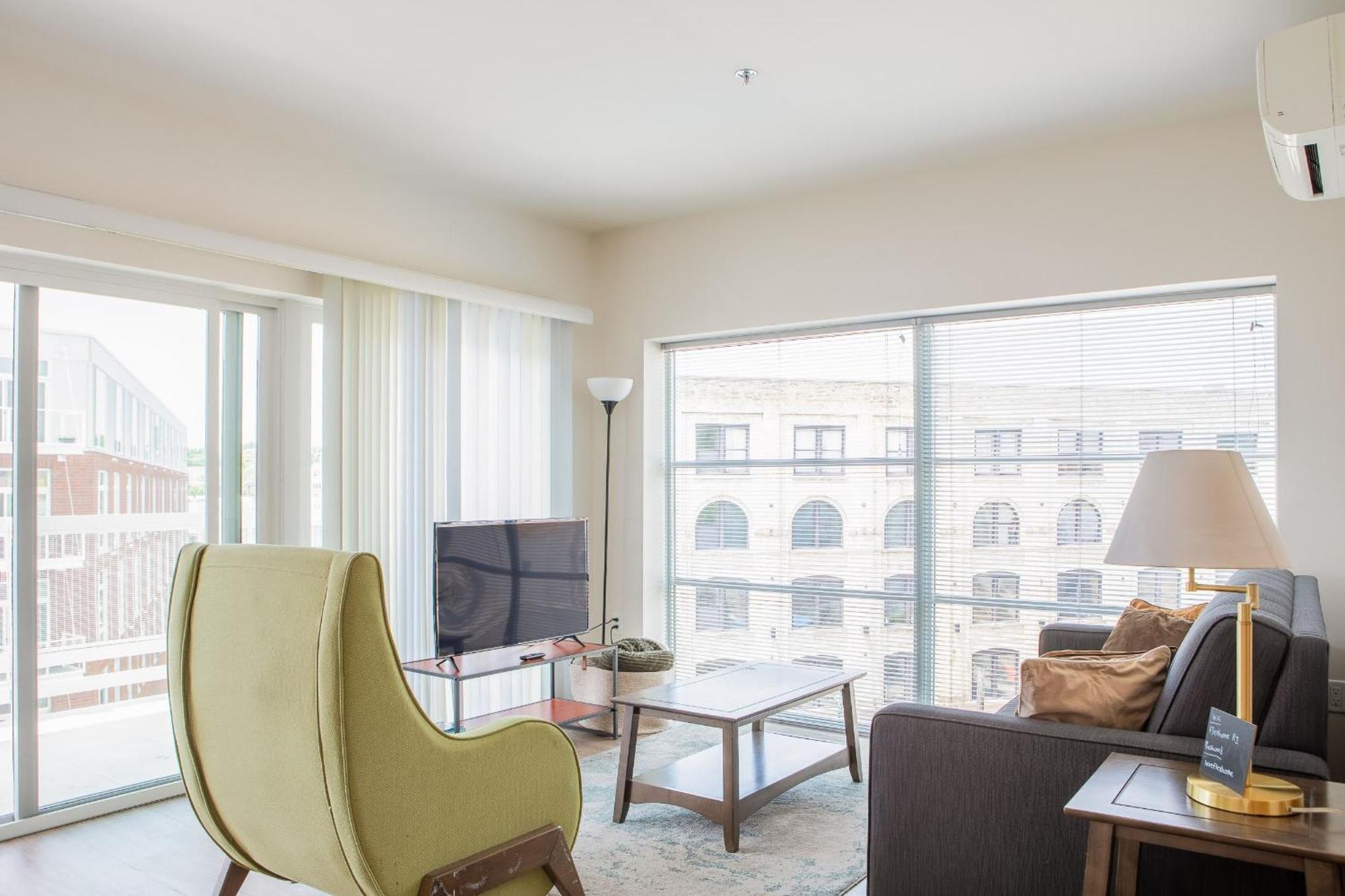Flexhome East Side 1br R1 - Near Brady St And Fiserv With Balcony Milwaukee