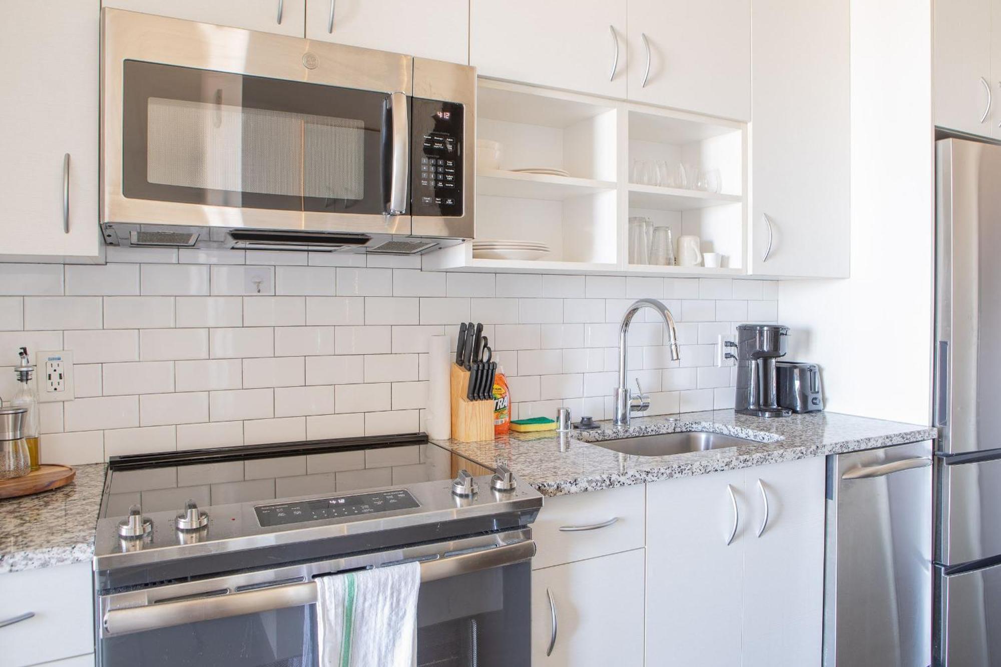 Flexhome East Side Ur1 - Near Brady St With Gym Balcony Apartment
