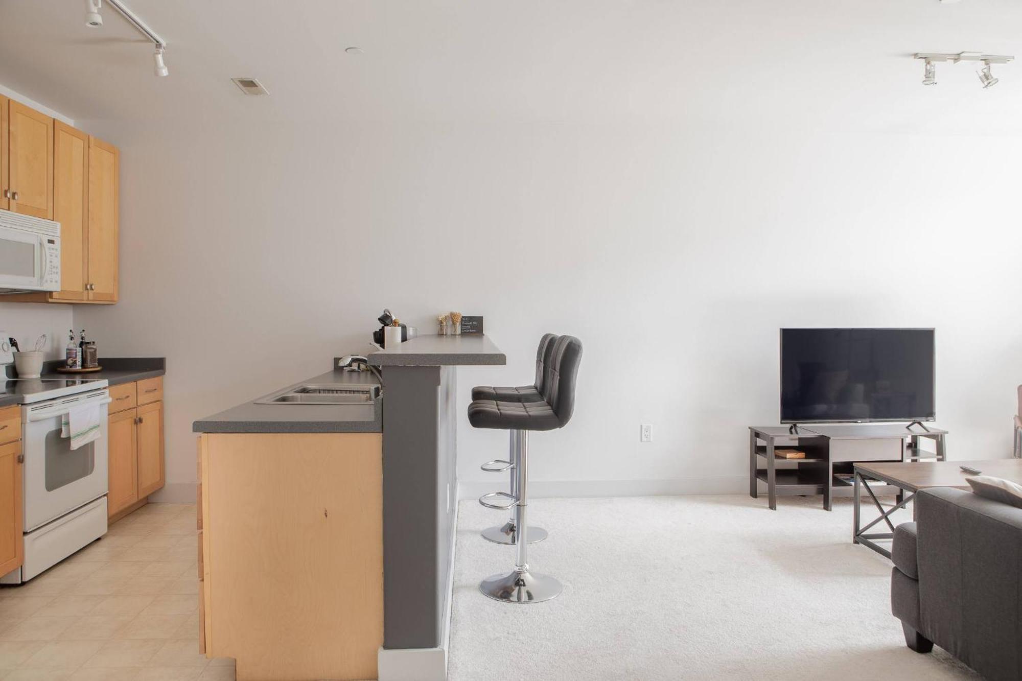 Flexhome Third Ward 1br J2 With Gym And Balcony Apartment Milwaukee
