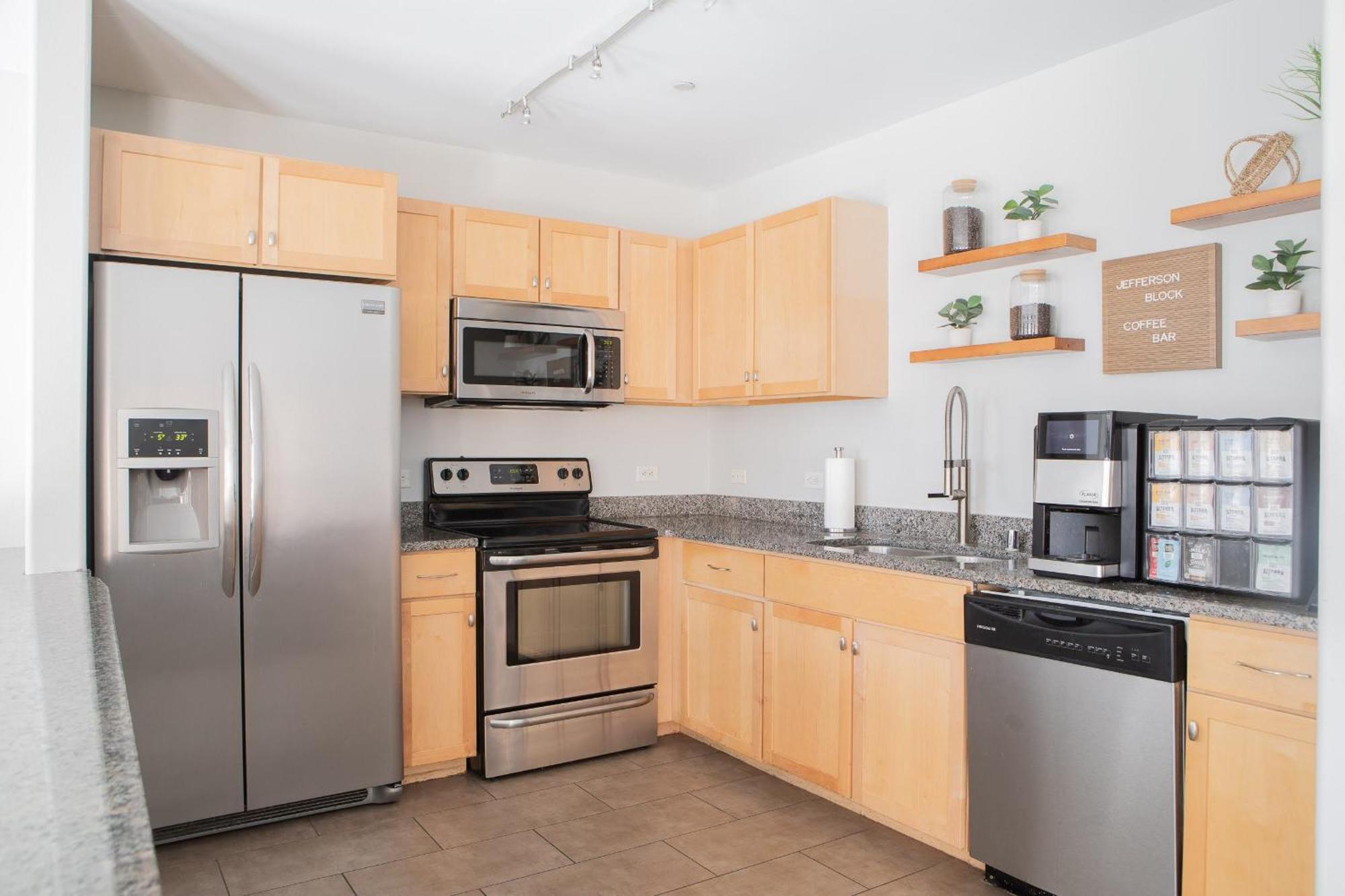 Apartment Flexhome Third Ward 1br J2 With Gym And Balcony *
