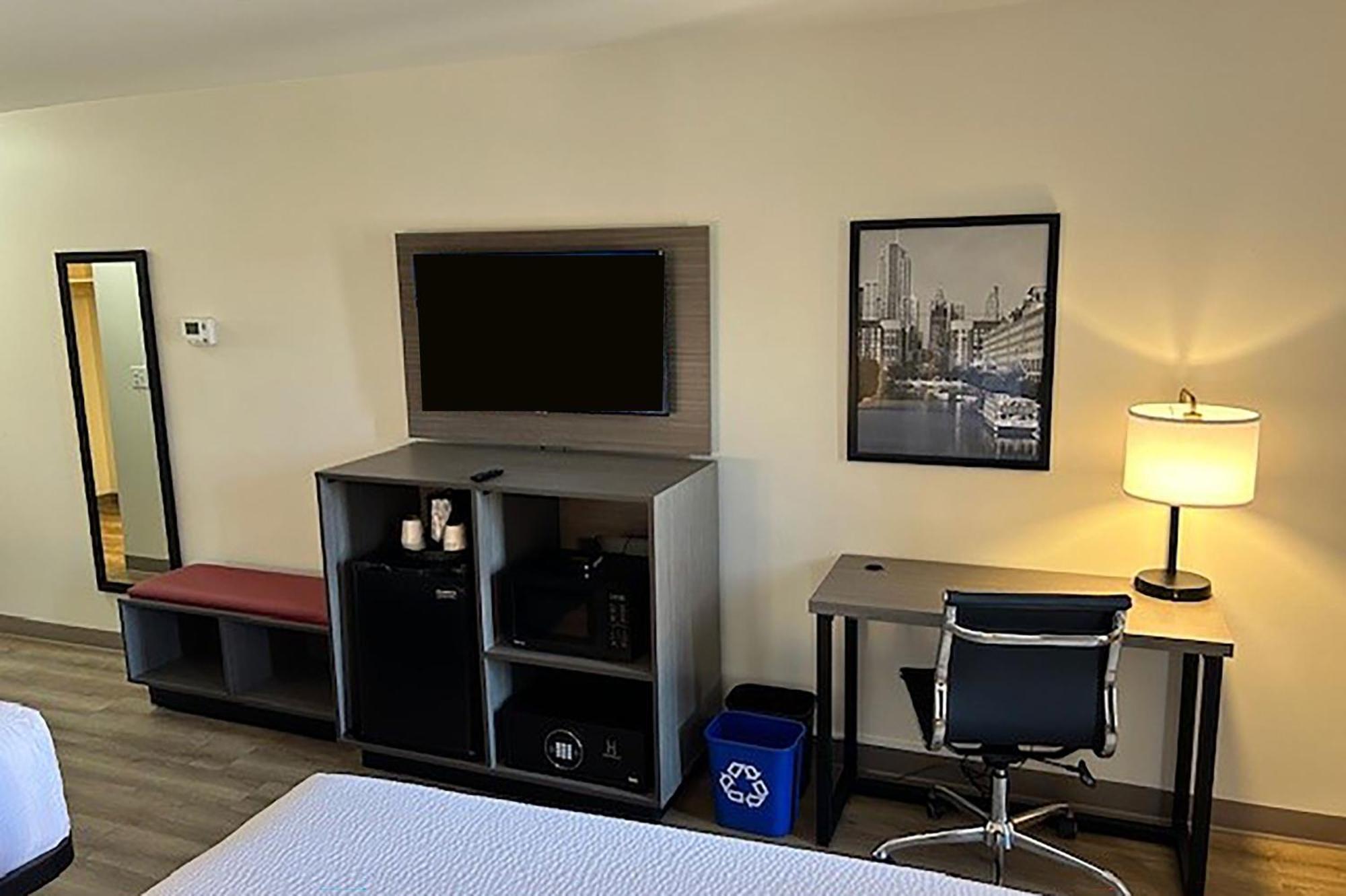 Ramada By Wyndham 3*