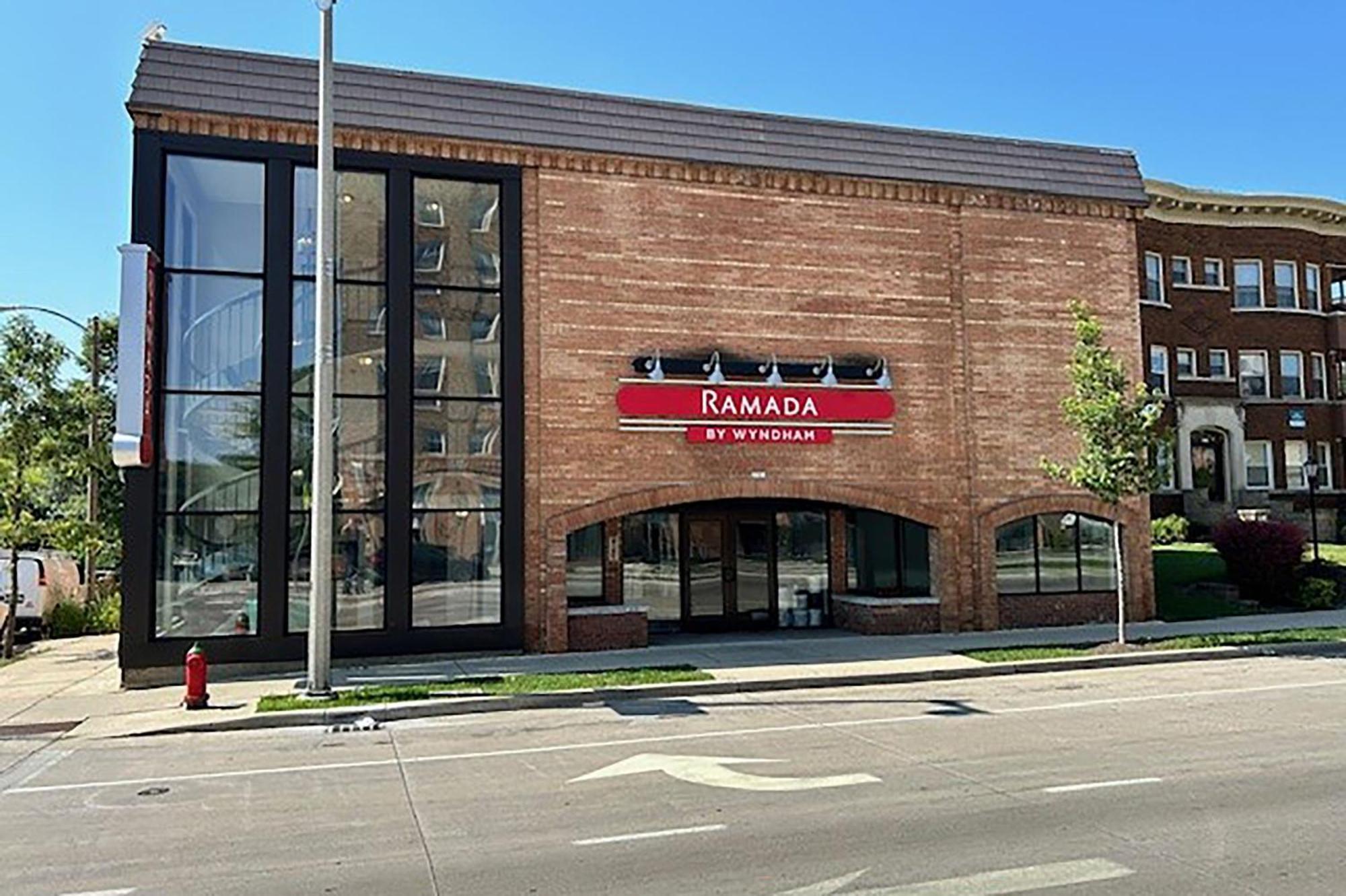 Ramada By Wyndham Hotel 3*