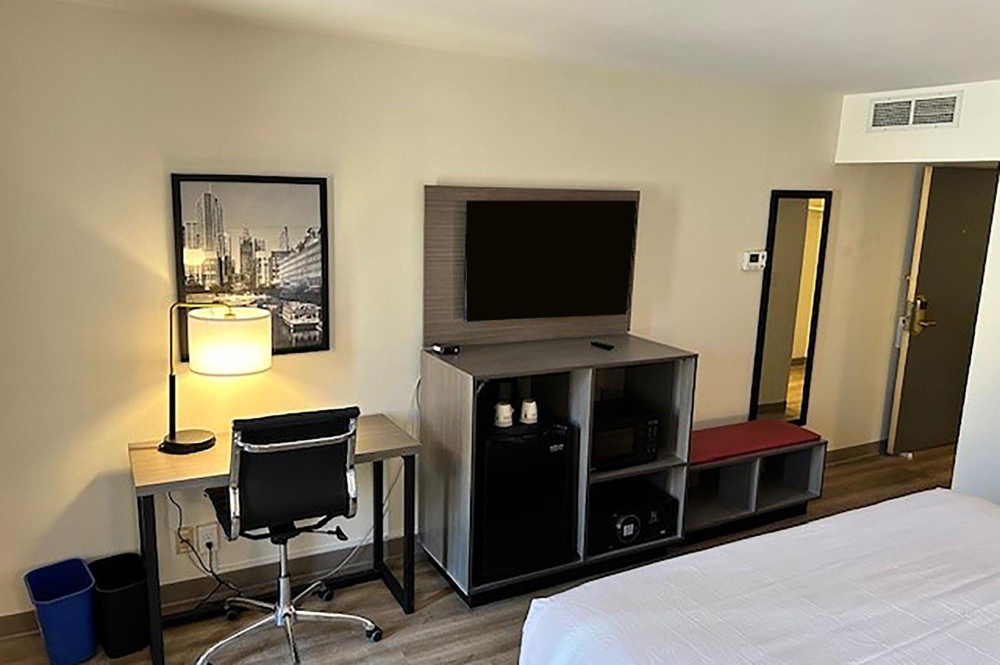 Ramada By Wyndham 3*