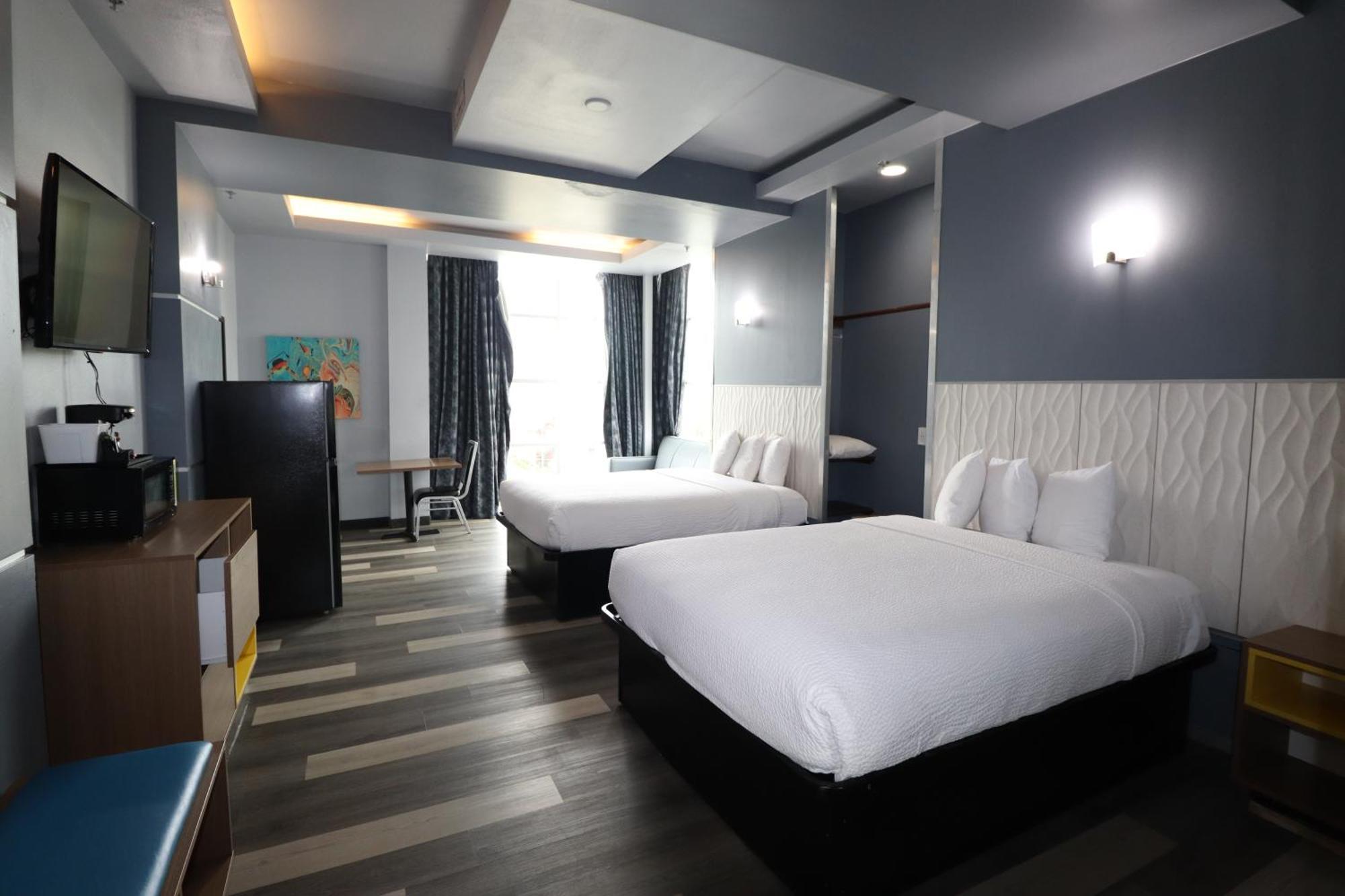 Hotel Days & By Wyndham Milwaukee