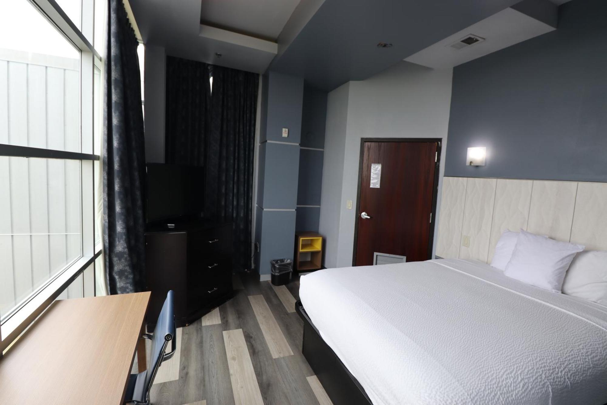 Hotel Days & By Wyndham 2*