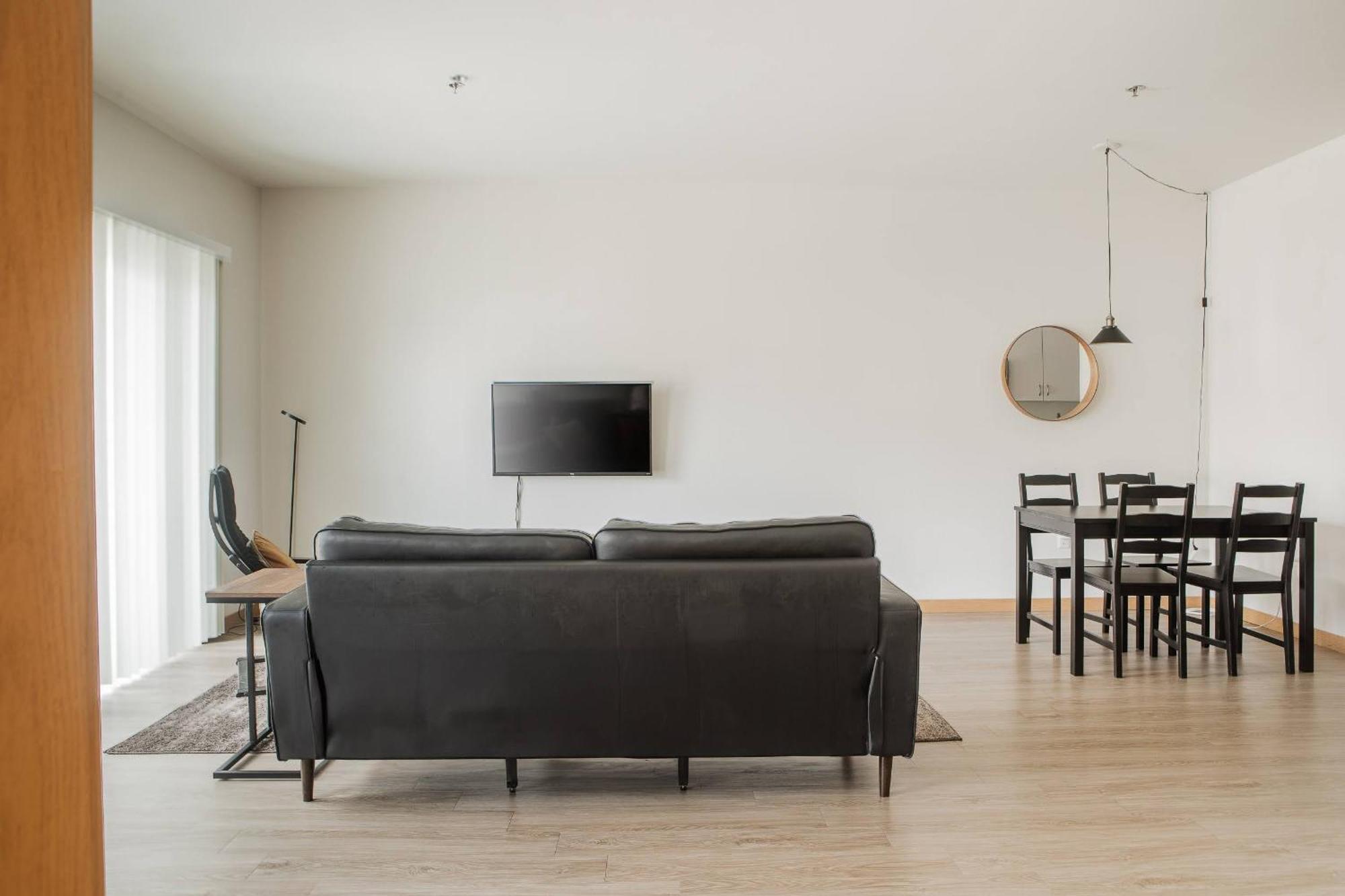 Flexhome East Side 1br R2 - Near Brady St And Fiserv With Balcony Apartment