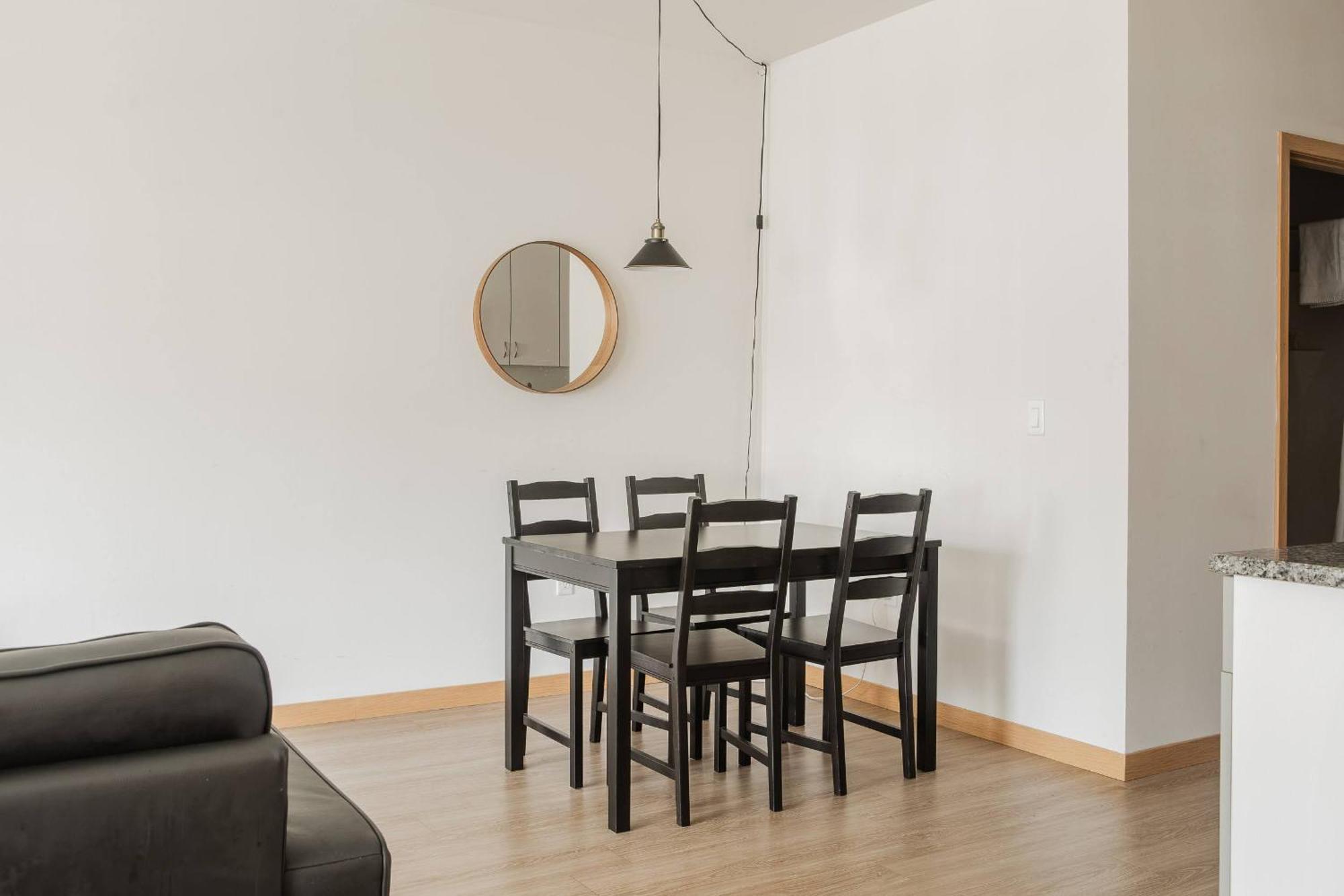 Apartment Flexhome East Side 1br R2 - Near Brady St And Fiserv With Balcony Milwaukee