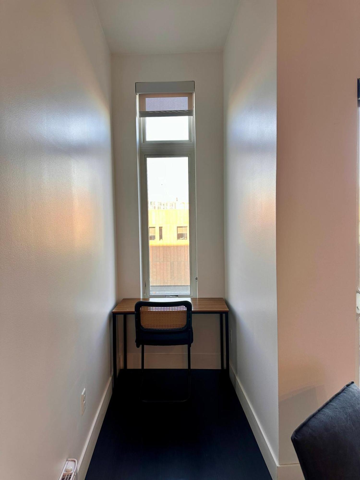 Flexhome Skywalk To Fiserv U9 With Rooftop, Gym, And Parking Milwaukee
