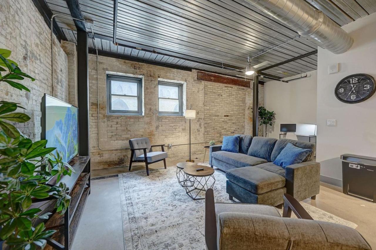 Spotless 1bd Near Historic Pabst Brewery - Fiserv