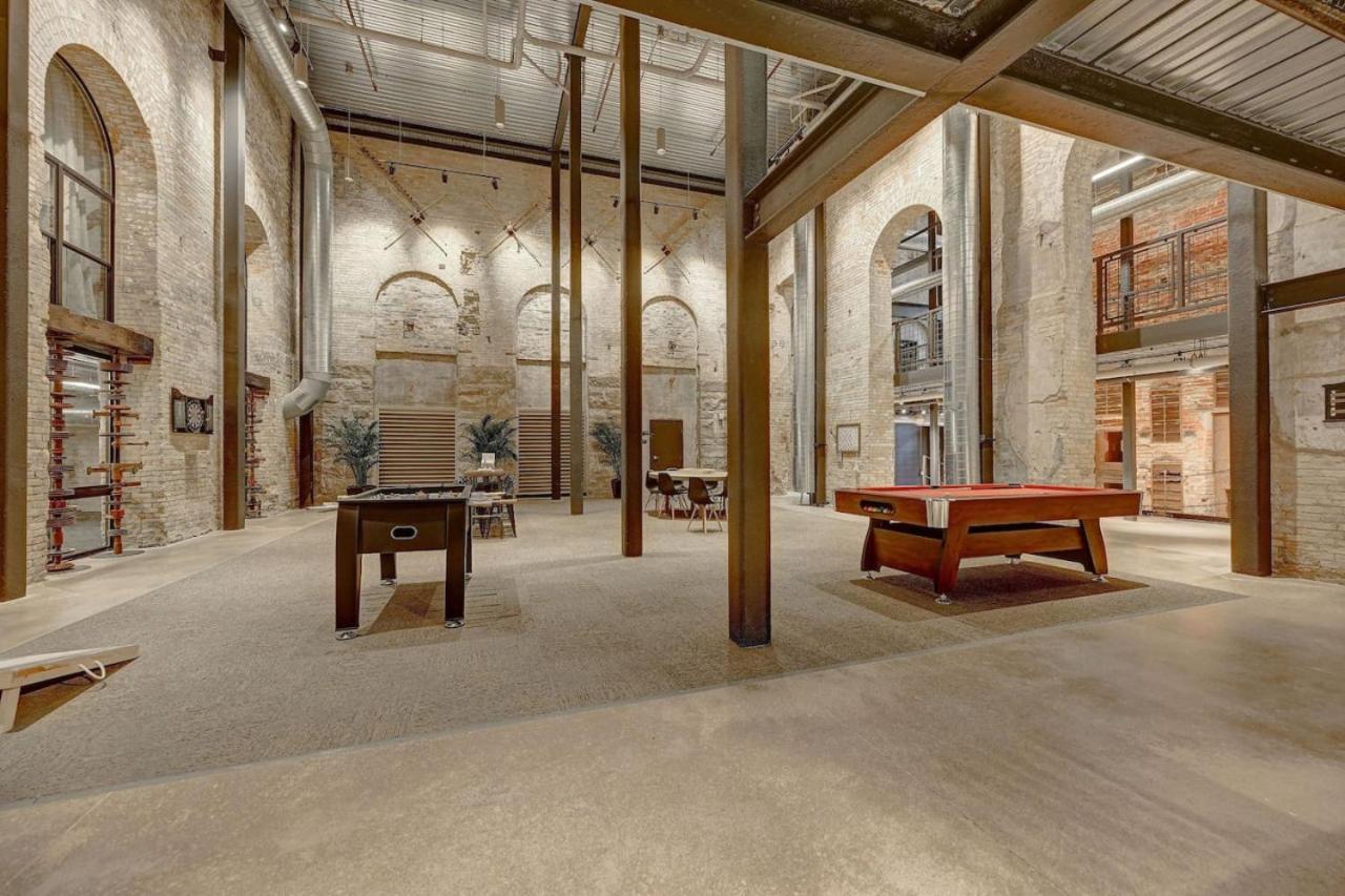 Stunning 1bd Near Historic Pabst Brewery - Fiserv