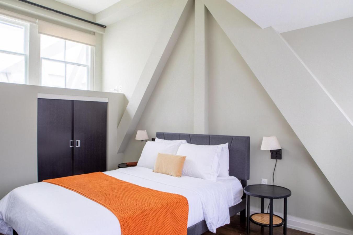 Flexhome East Town 1br Mf5 Apartment