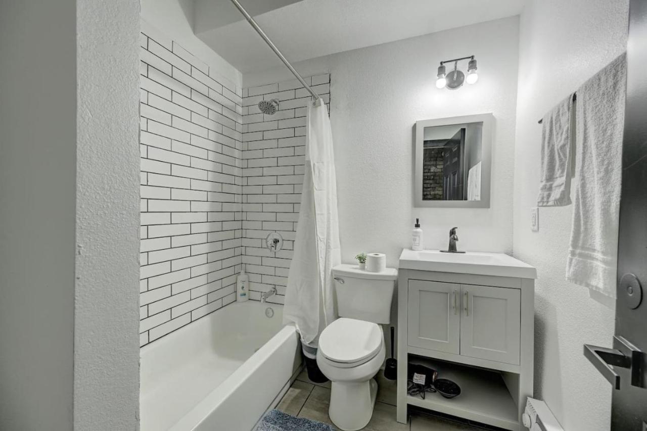 Stylish Mckinley - Brady St Lowr East