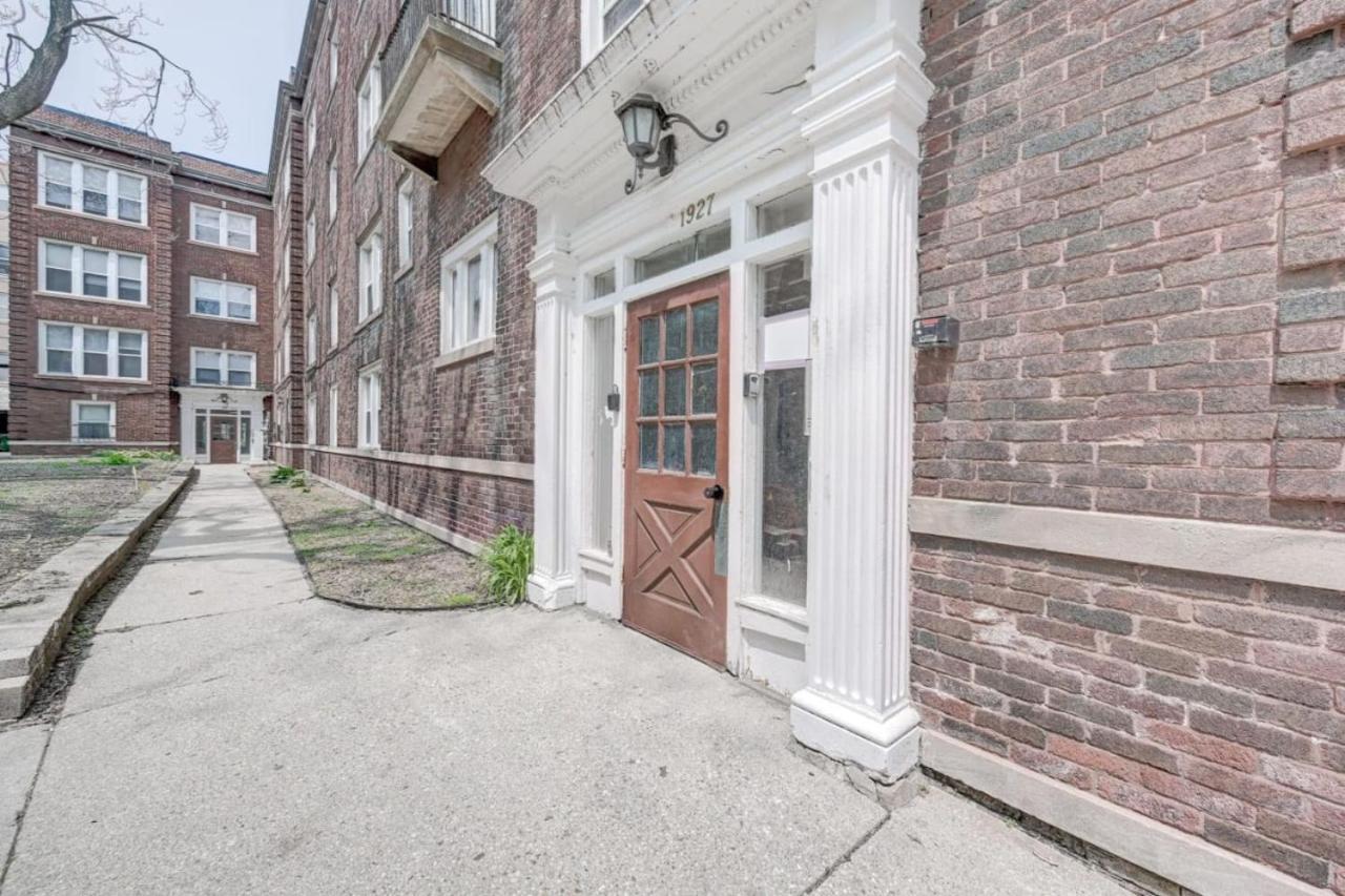 Apartment Remodel Cozy Mckinley - Brady St Least