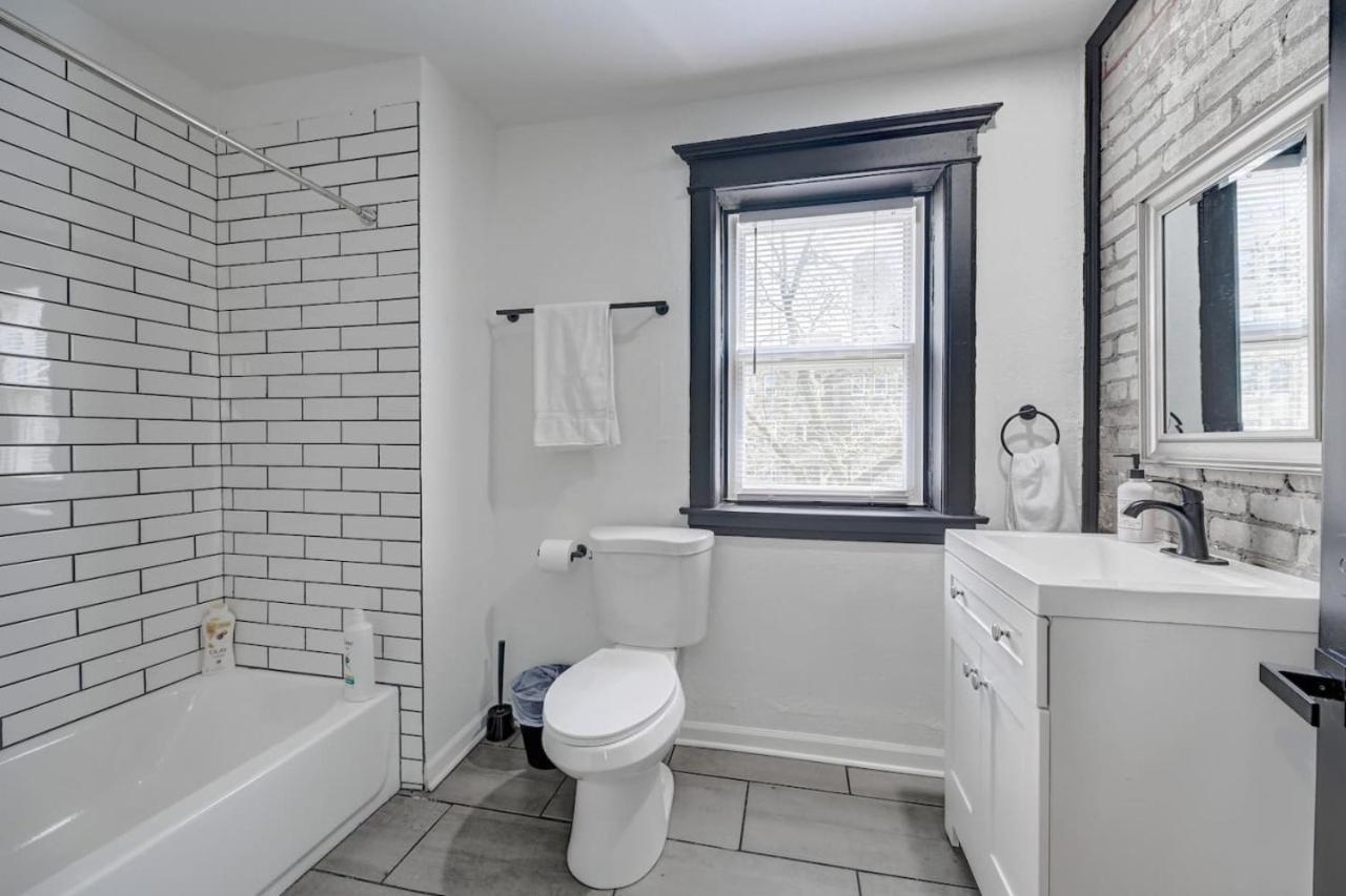 Remodel Cozy Mckinley - Brady St Least * Milwaukee