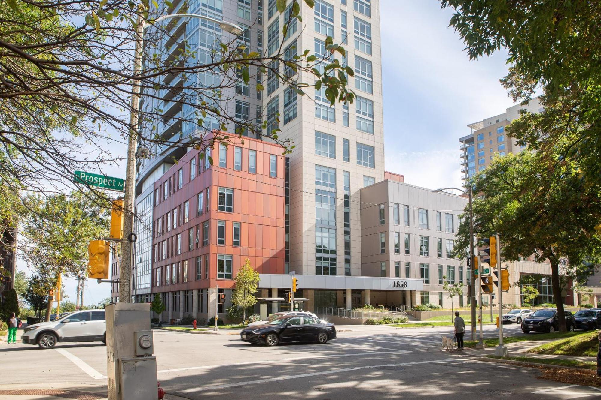 Flexhome East Side 2br C1 - Near Brady St With View Apartment