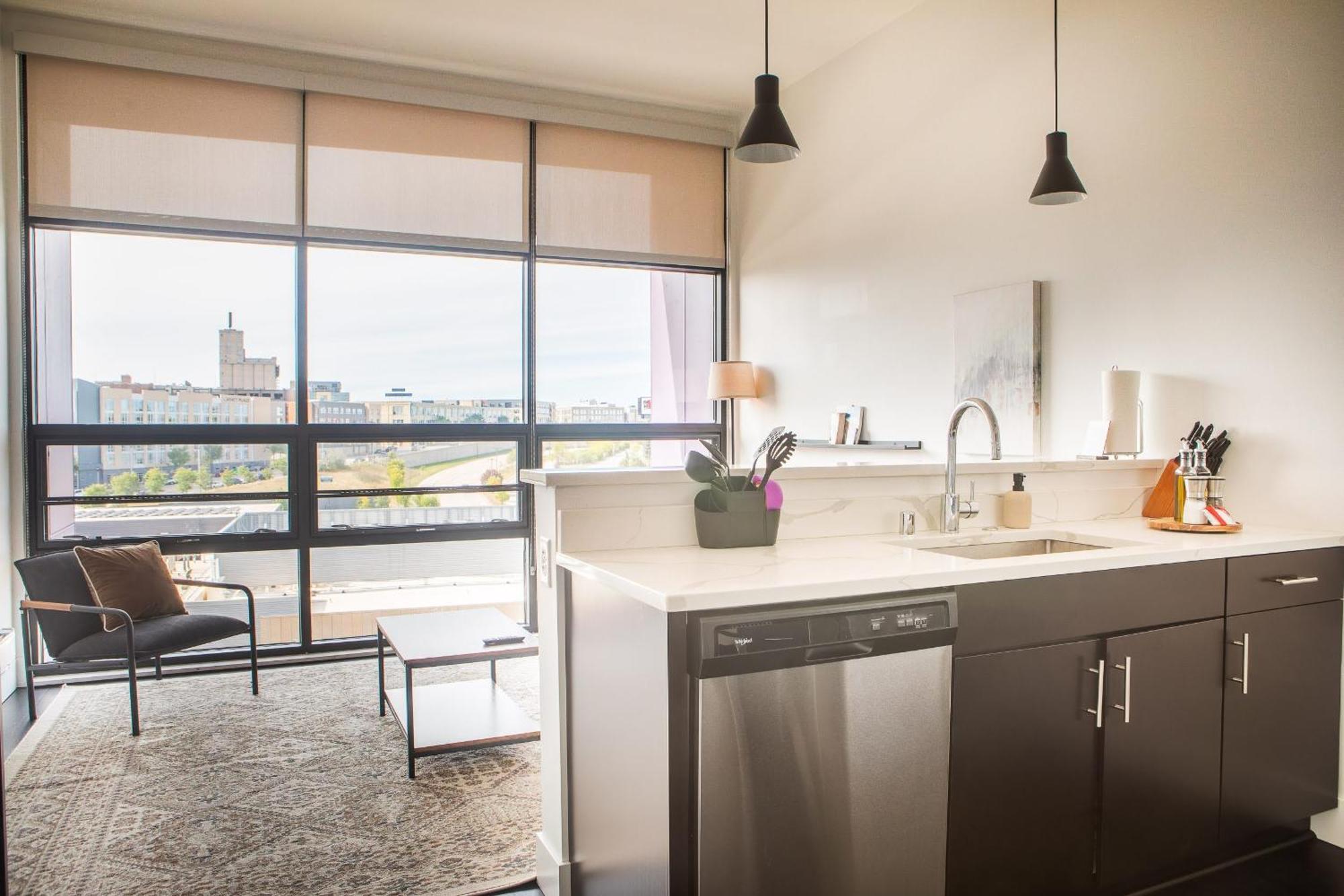 Flexhome Skywalk To Fiserv U8 With Rooftop, Gym, And Parking Milwaukee