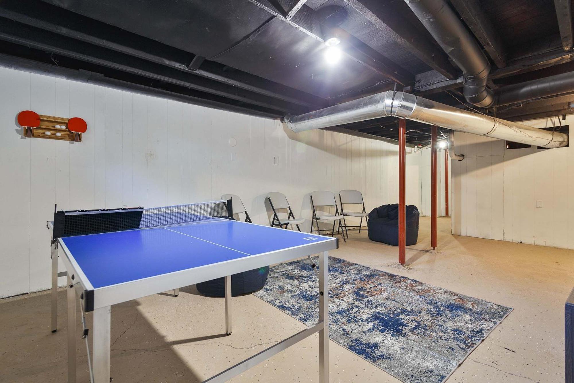 Timeless Beautiful Walking Distance To Downtown * Milwaukee