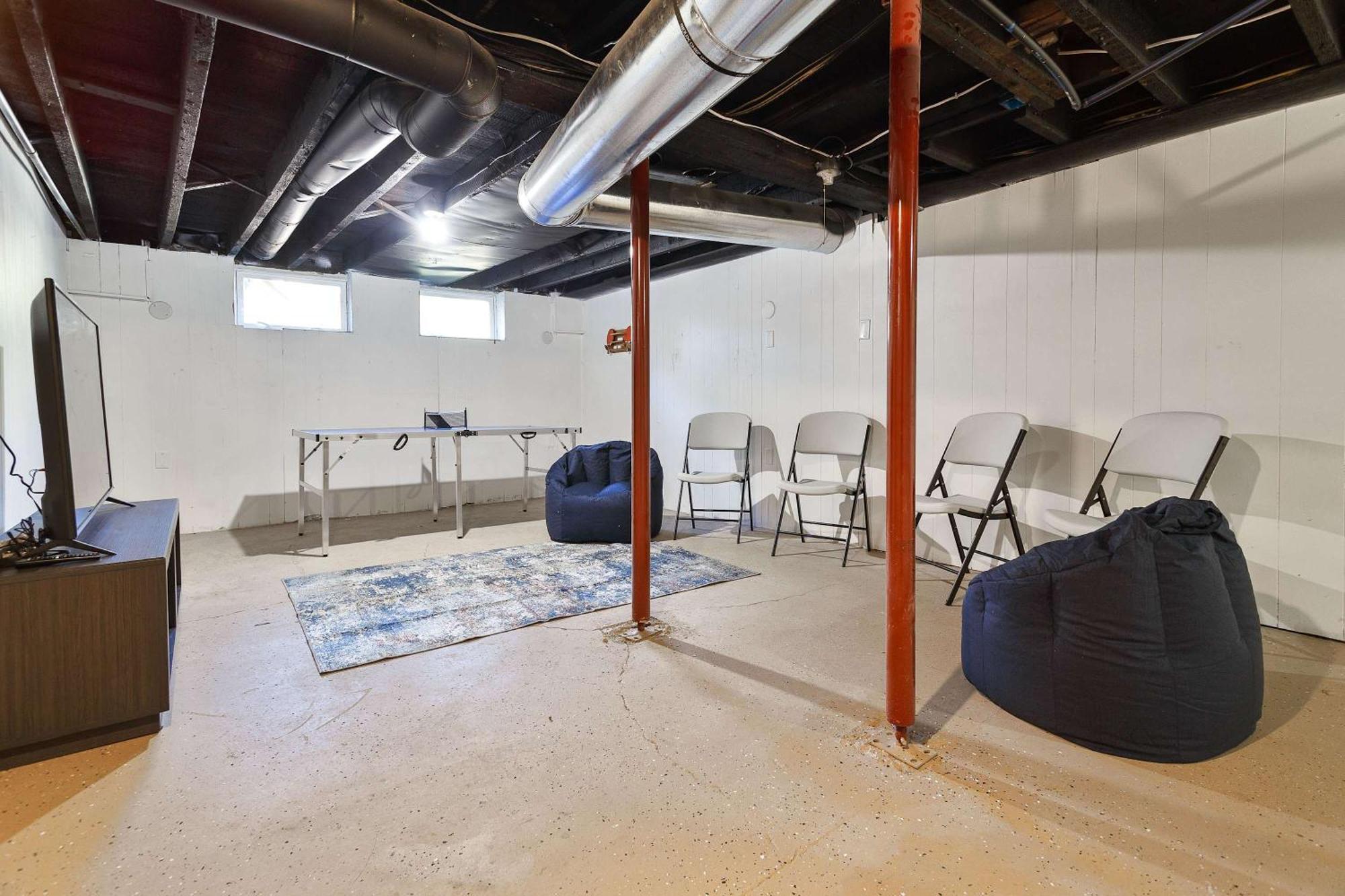 Timeless Beautiful Walking Distance To Downtown