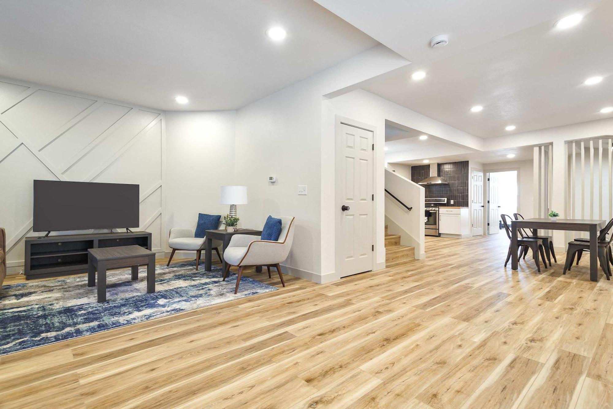Timeless Beautiful Walking Distance To Downtown Holiday home Milwaukee