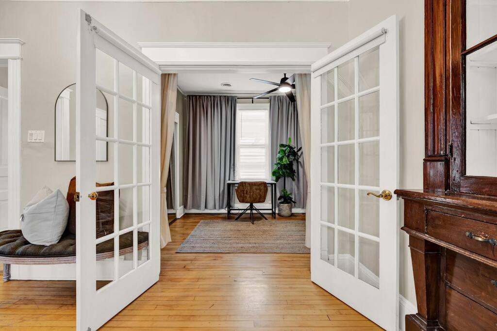 New! Fun & Style Eastside Mke Day Townhouse Milwaukee