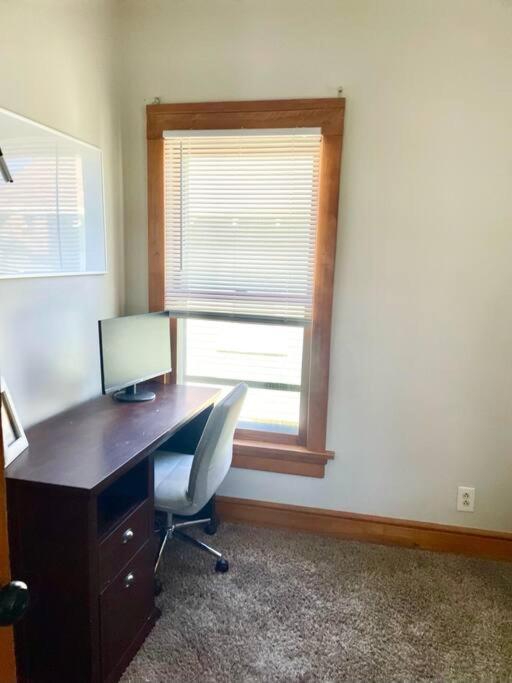 Charming Spacious Duplex! Apartment *