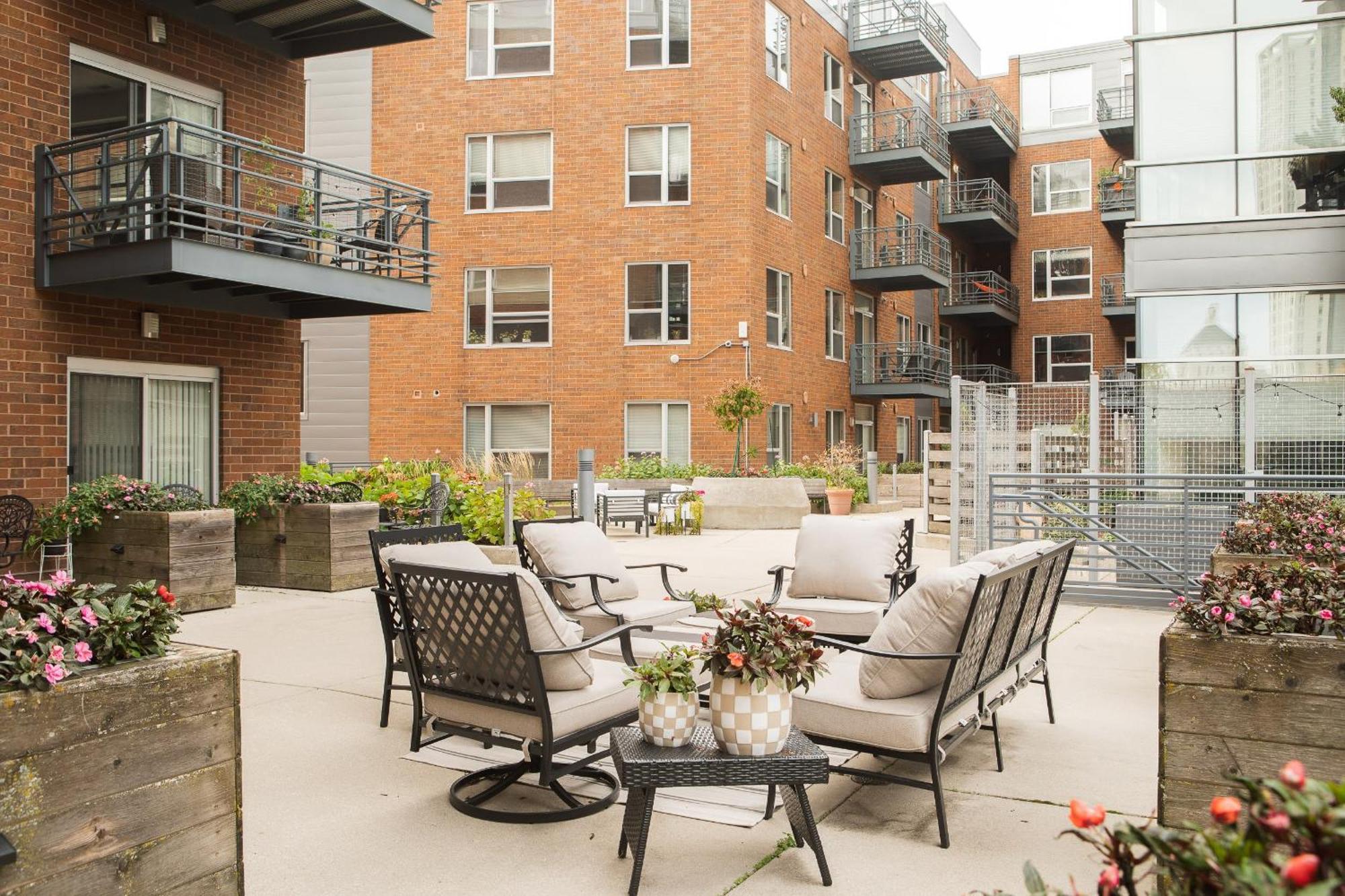 Flexhome East Side 2Br Cg2 - With Gym, Balcony, And Lakefront View Milwaukee