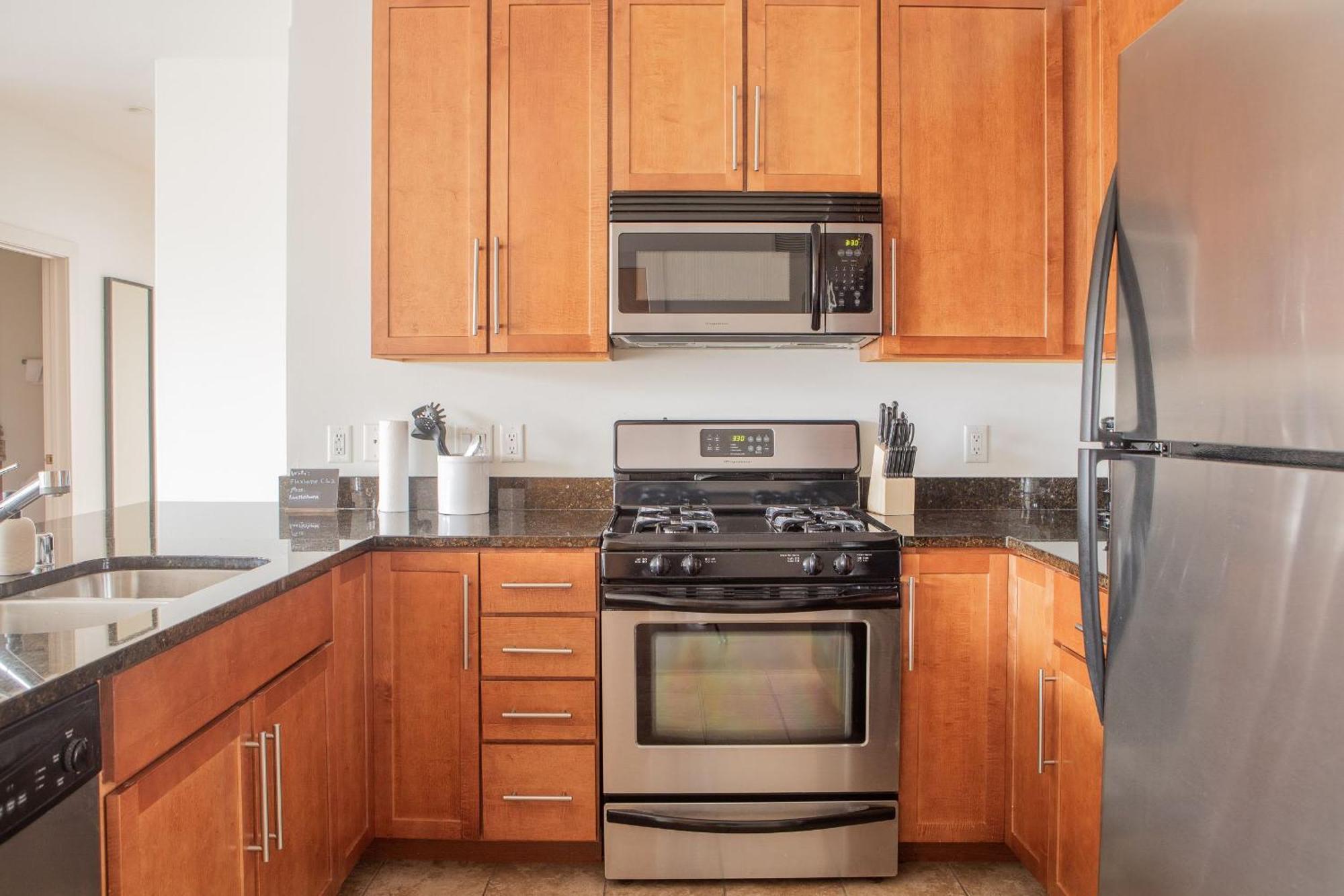 Flexhome East Side 2Br Cg1 - With Gym, Balcony, And Lakefront View Apartment Milwaukee