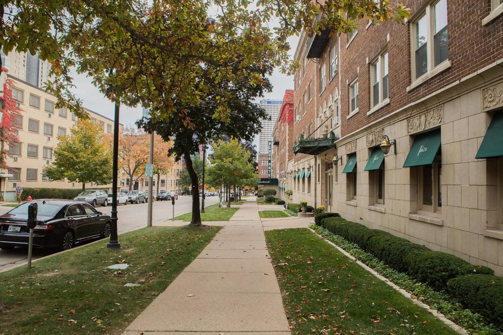 Flexhome East Side 2Br Cg1 - With Gym, Balcony, And Lakefront View *