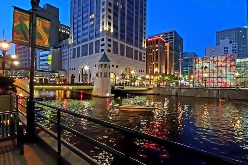 Apartment Cozy On The River! Milwaukee