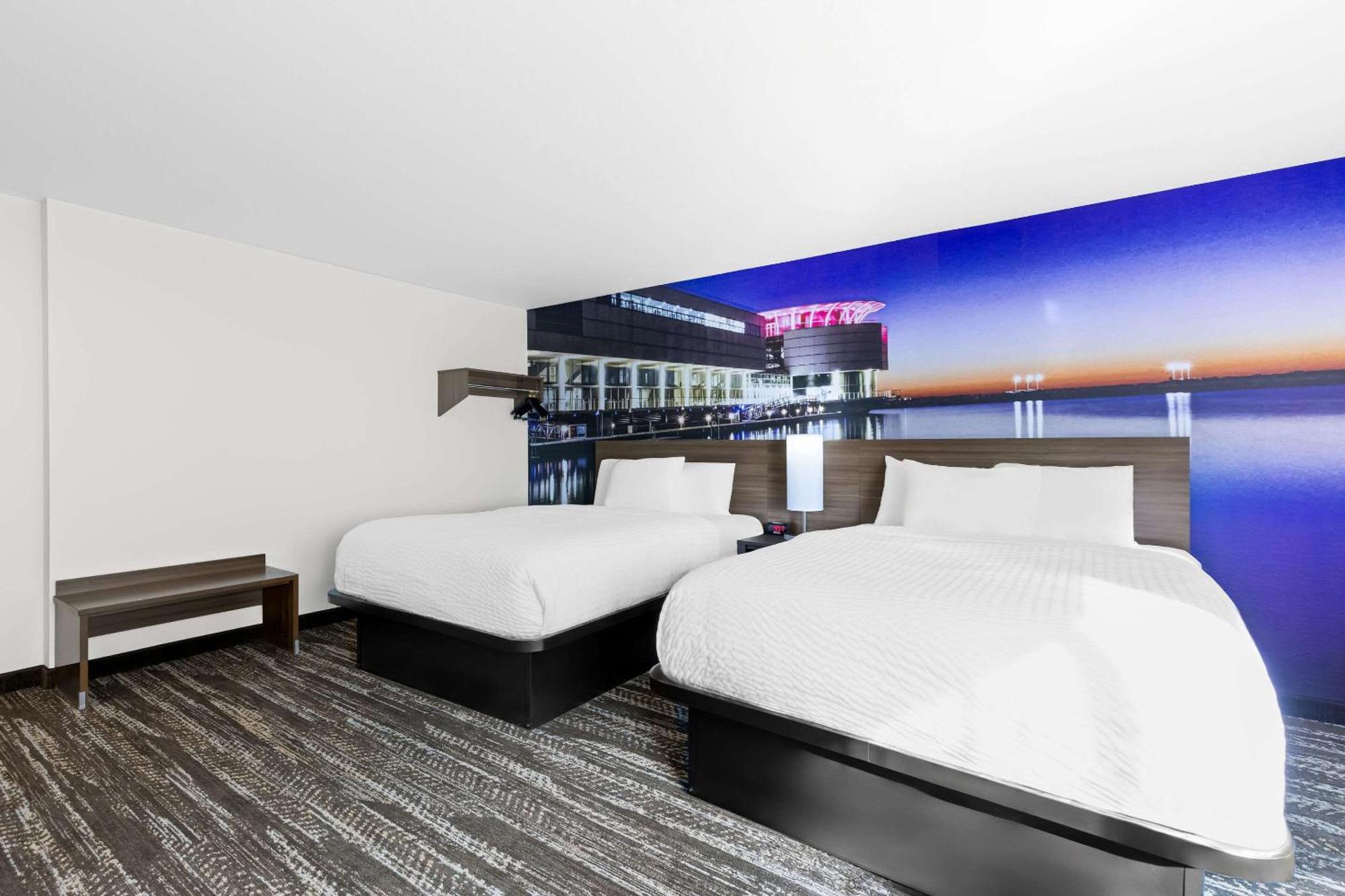 Hotel Clarion Pointe
