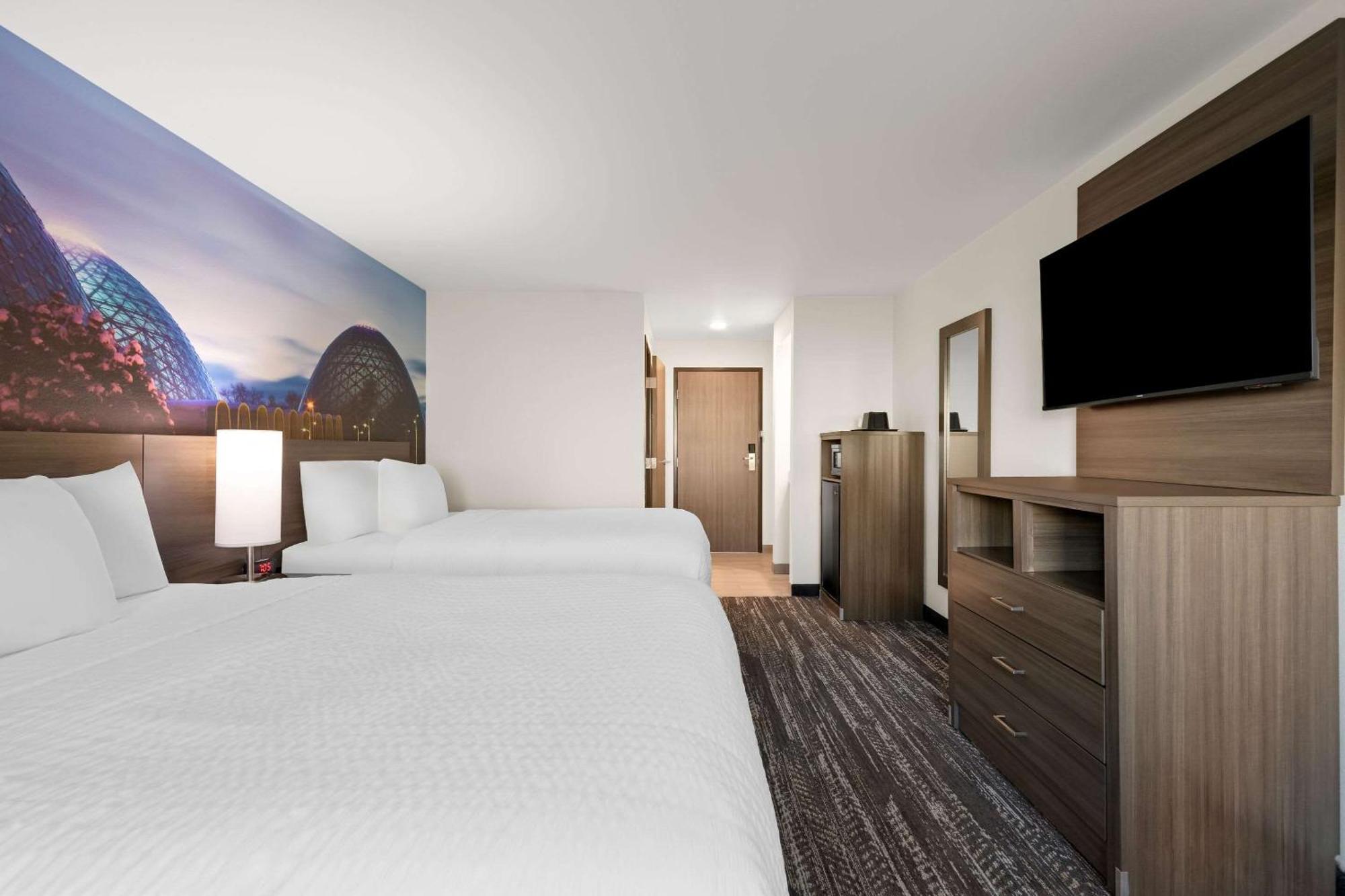 Hotel Clarion Pointe Milwaukee