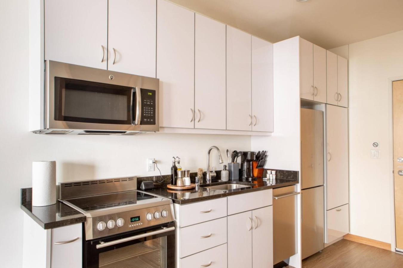Flexhome Walkers Point T1 With Gym And Balcony Apartment Milwaukee