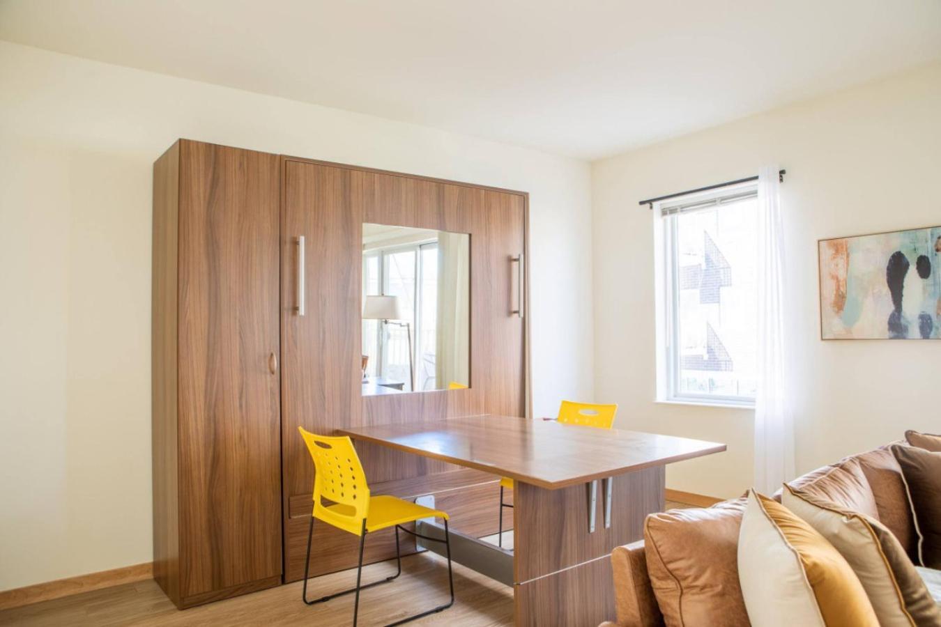 Apartment Flexhome Walkers Point T1 With Gym And Balcony Milwaukee