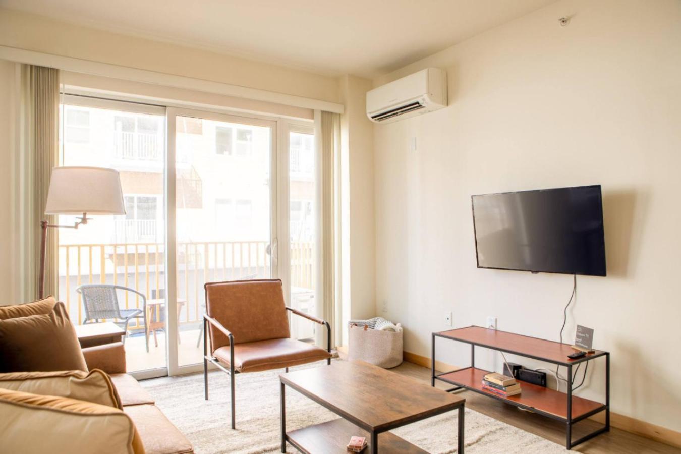 Flexhome Walkers Point T1 With Gym And Balcony *