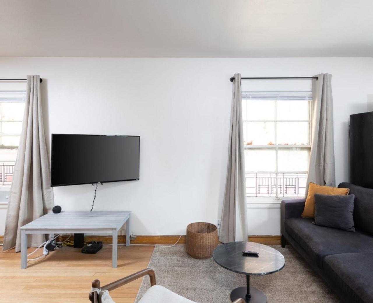 Apartment Flexhome East Side Vintage F1 - Near Brady St Balcony *