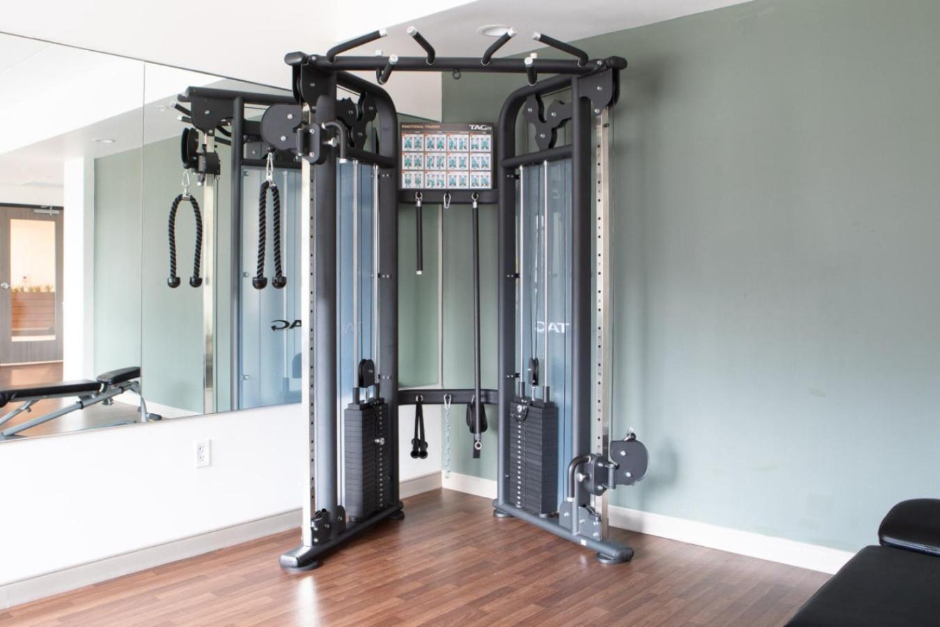 Flexhome Shorewood 1br A4 With Gym And Balcony Apartment *