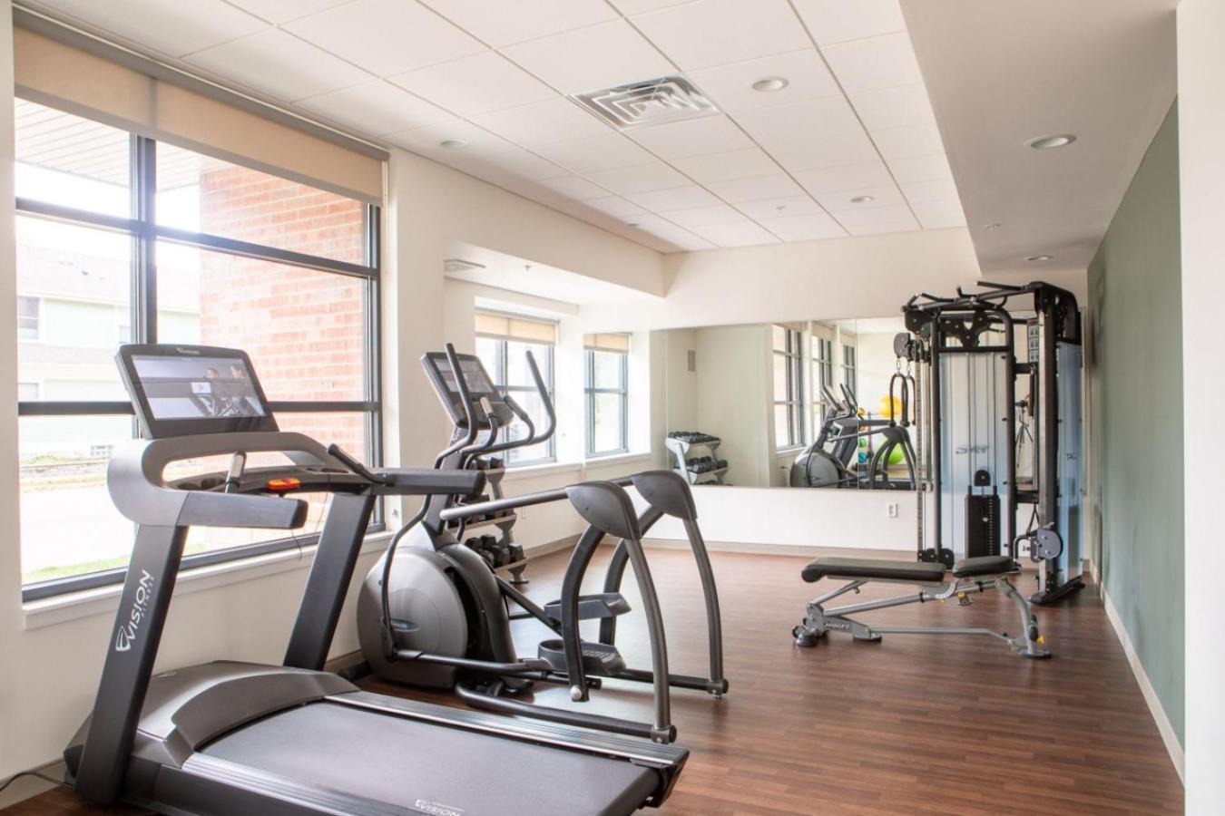 Flexhome Shorewood 1br A4 With Gym And Balcony *