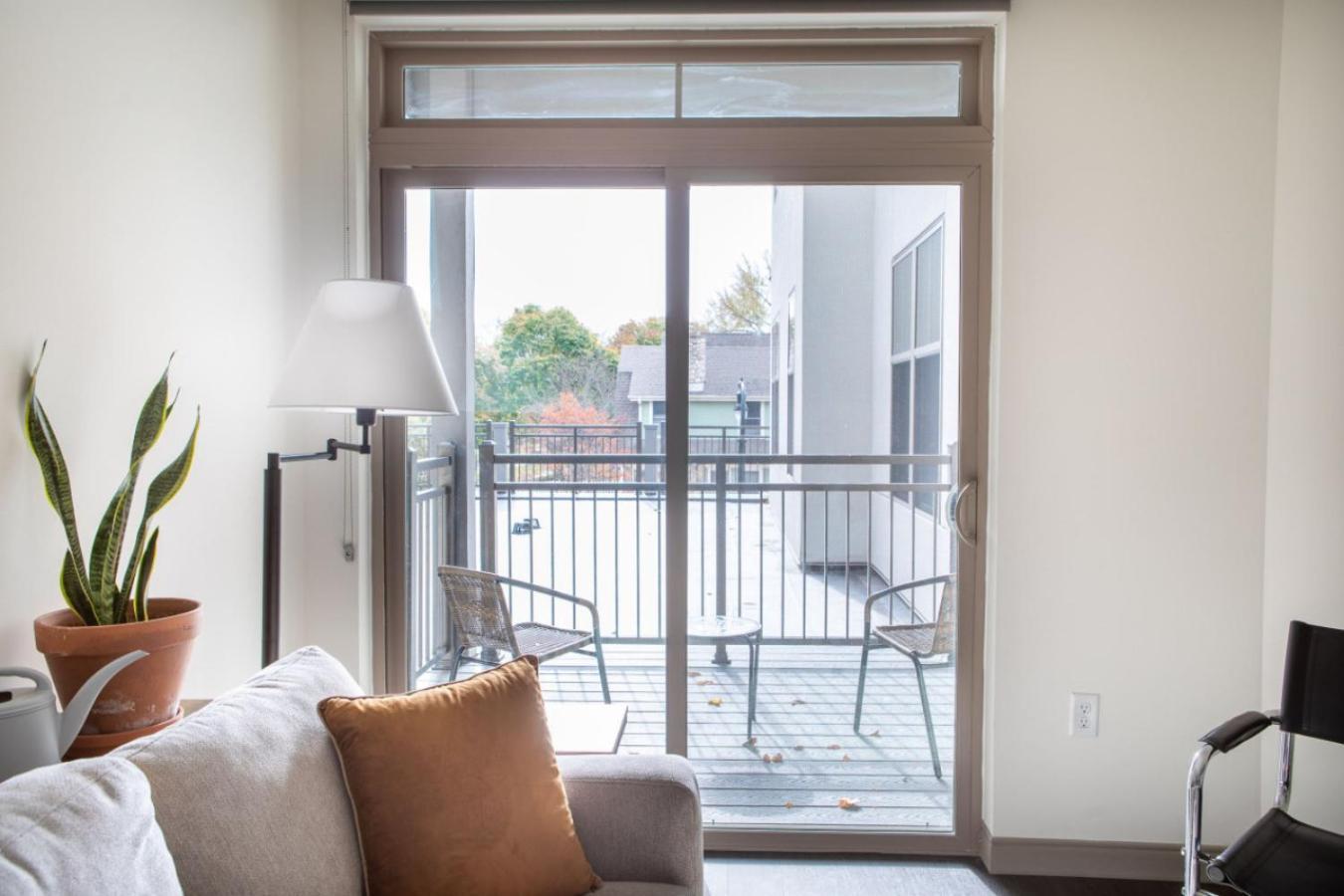Apartment Flexhome Shorewood 1br A4 With Gym And Balcony