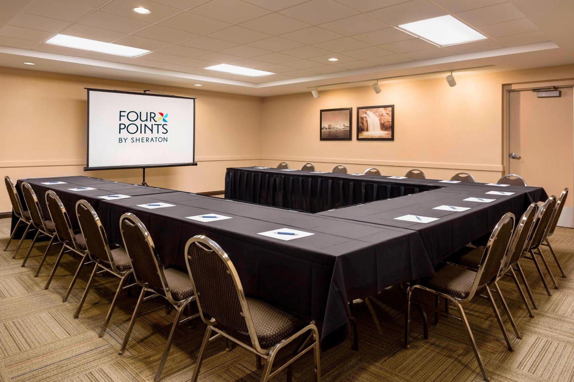Four Points By Sheraton Airport 3*