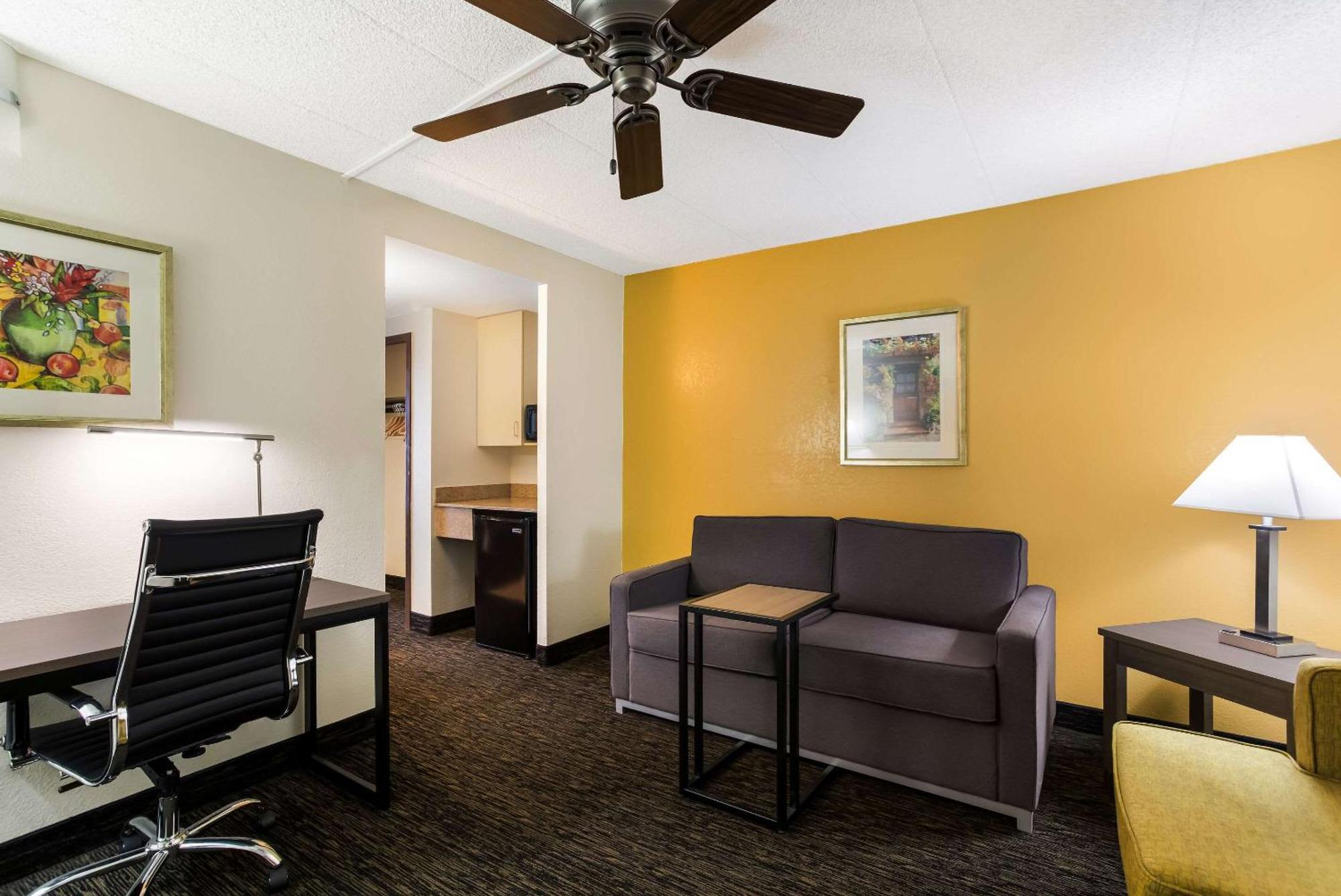 Quality Airport 3* Milwaukee