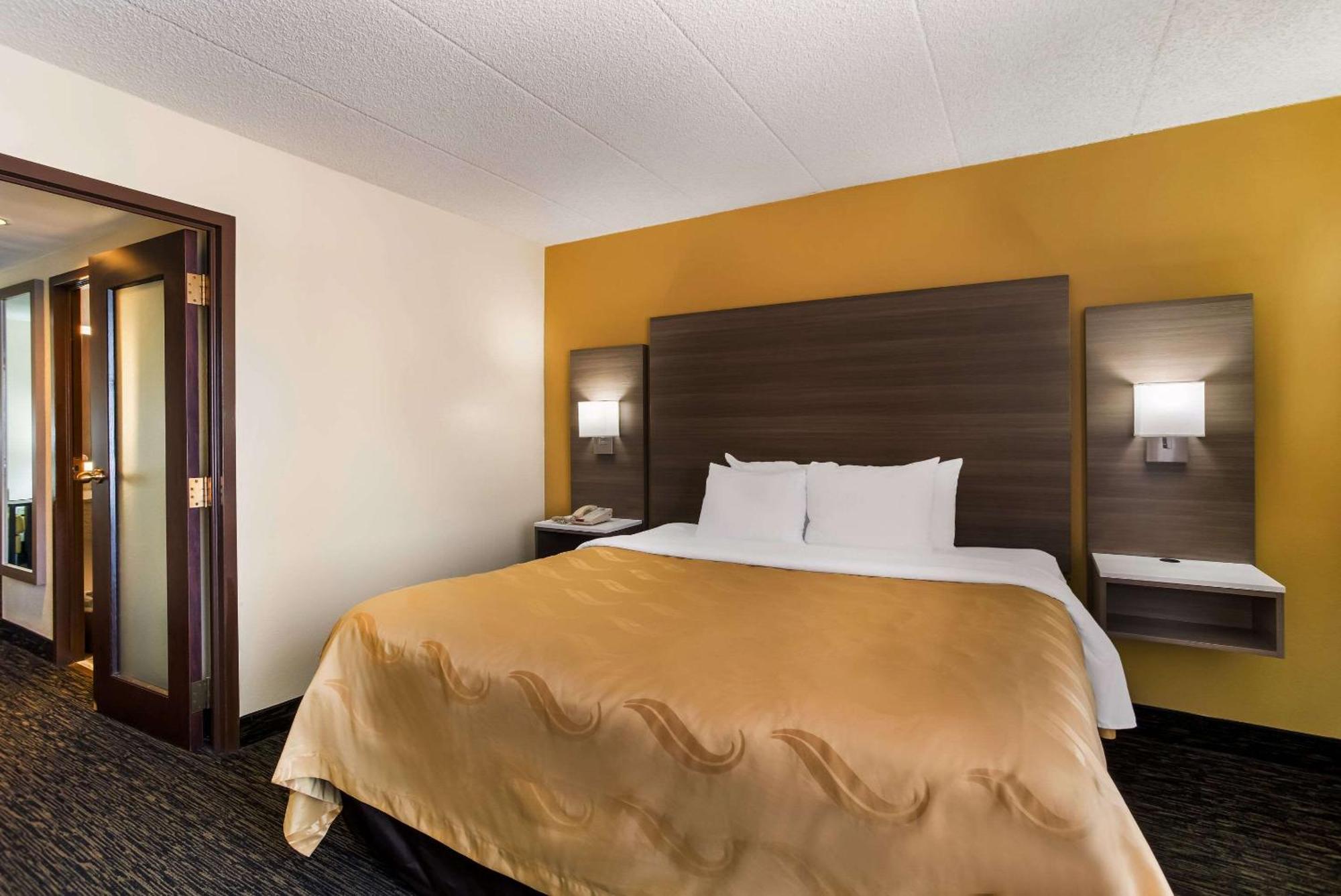 Quality Airport 3* Milwaukee