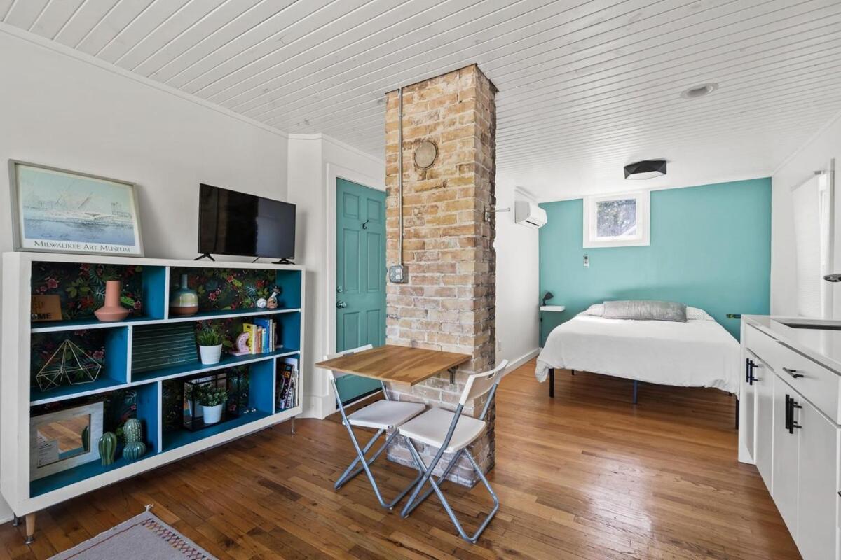 Stylish In Walkers Point Apartment Milwaukee
