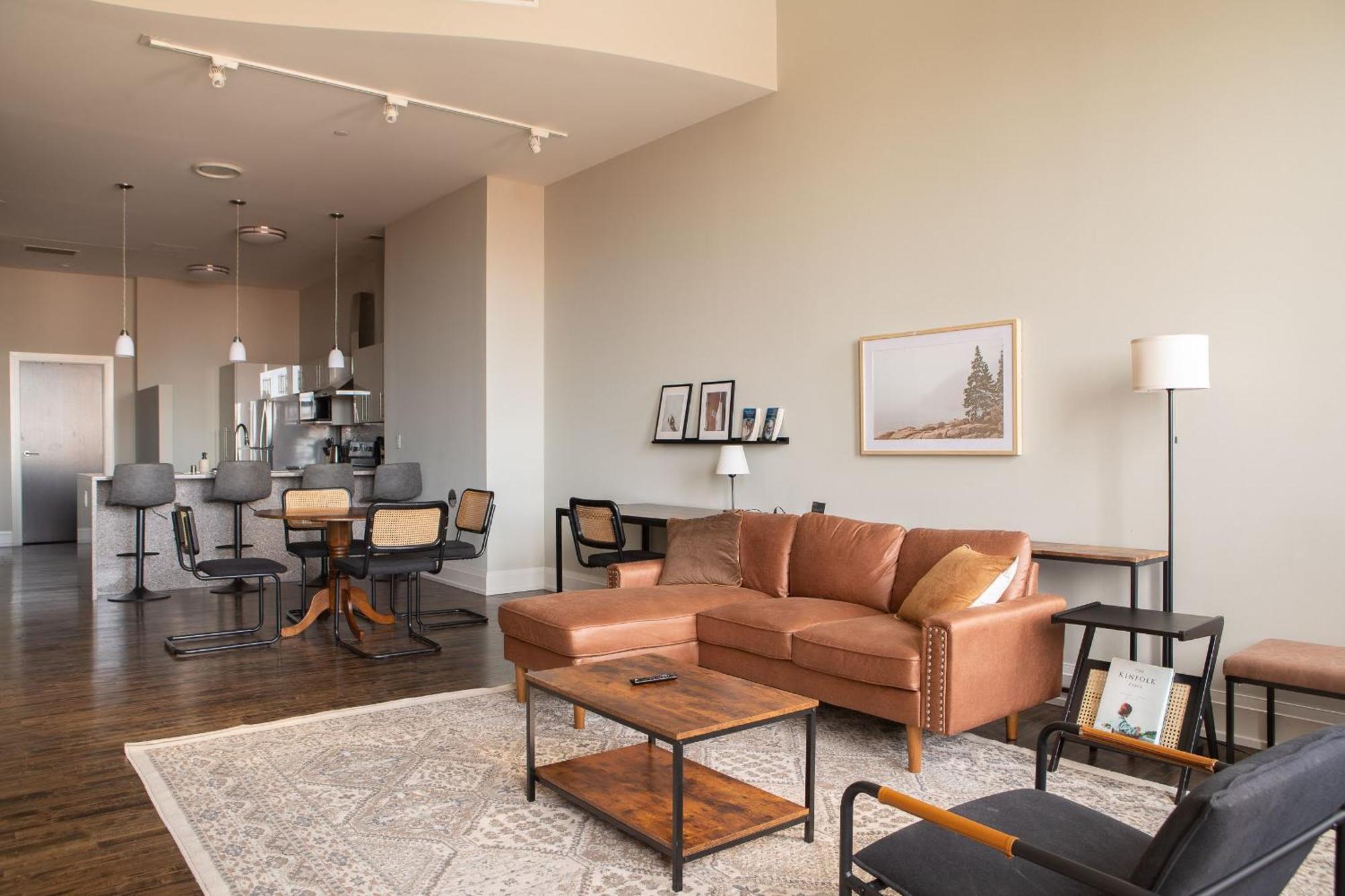Flexhome East Town 2br Mf6 Milwaukee
