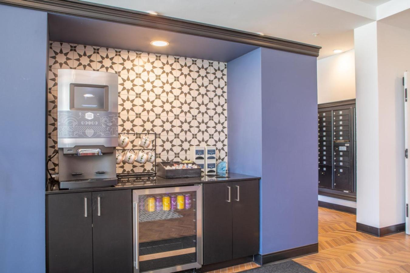 Flexhome East Side 1br No13 With Balcony, Pool, Gym * Milwaukee