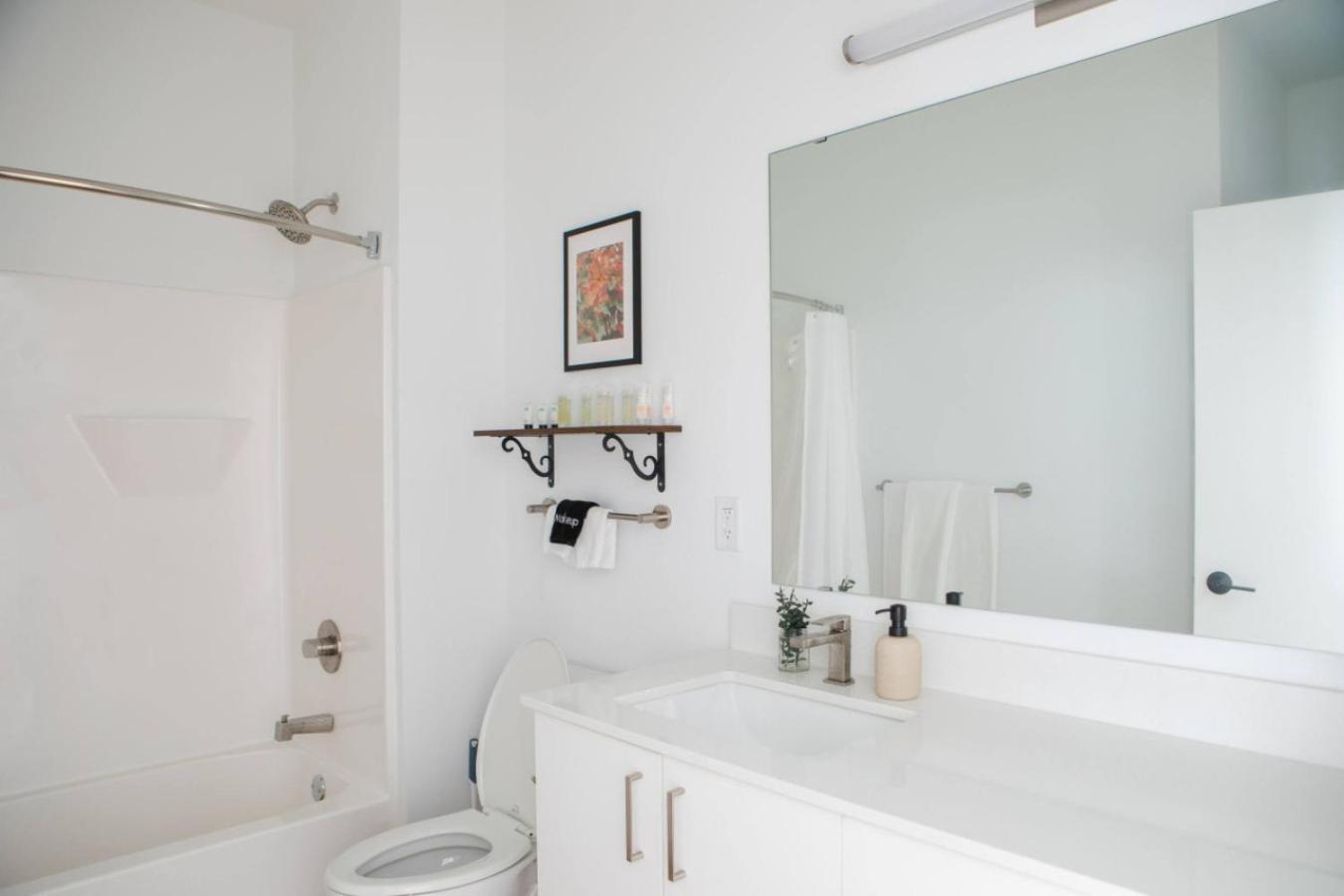 Flexhome East Side 1br No13 With Balcony, Pool, Gym Apartment Milwaukee