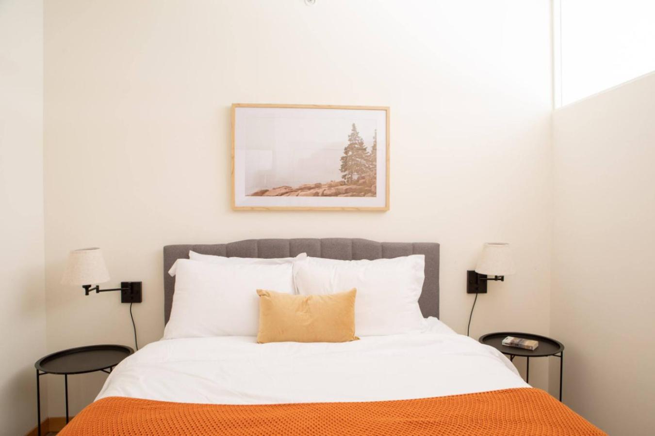 Flexhome Walkers Point 2br T5 With Gym And Balcony * Milwaukee