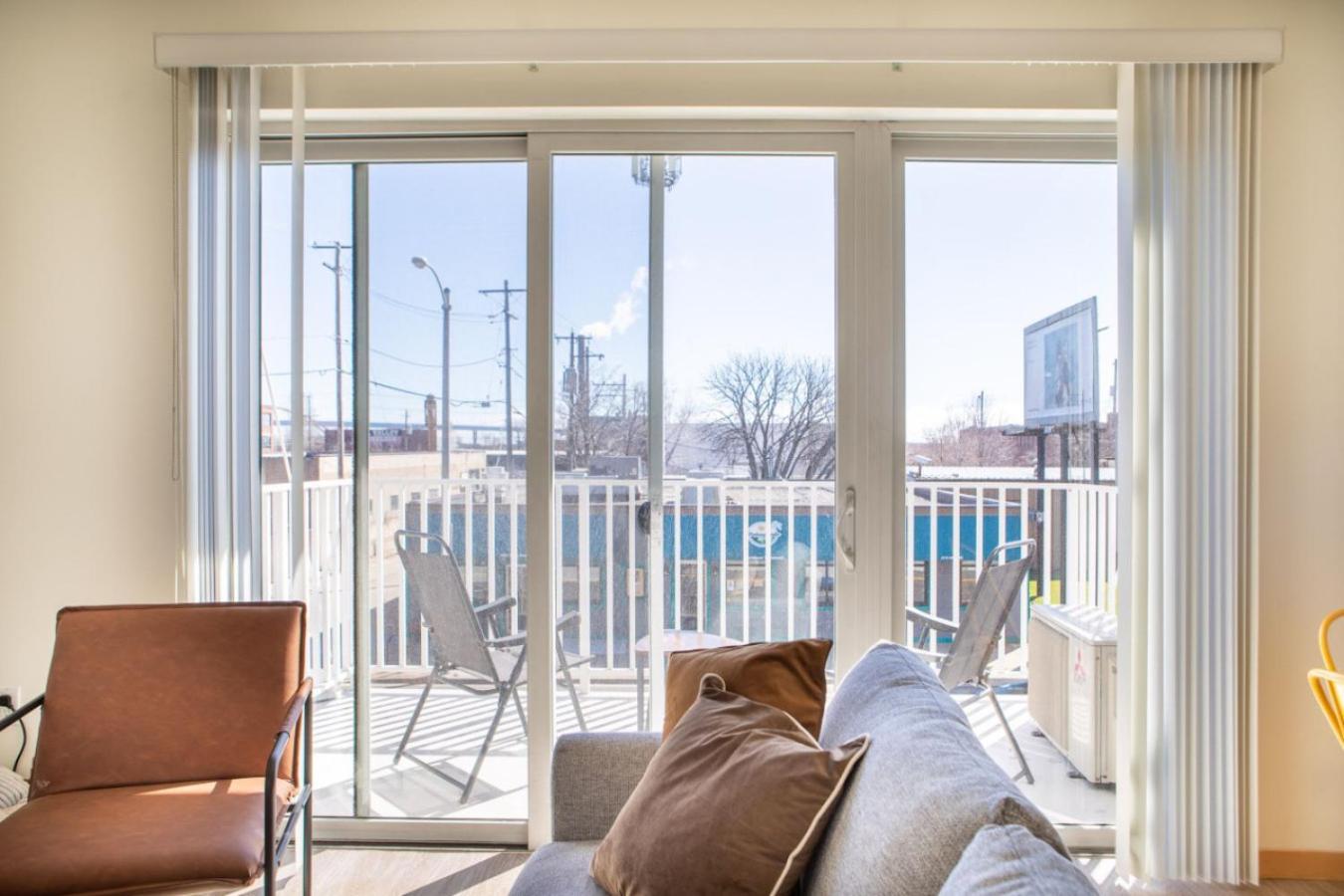 Apartment Flexhome Walkers Point 2br T5 With Gym And Balcony *